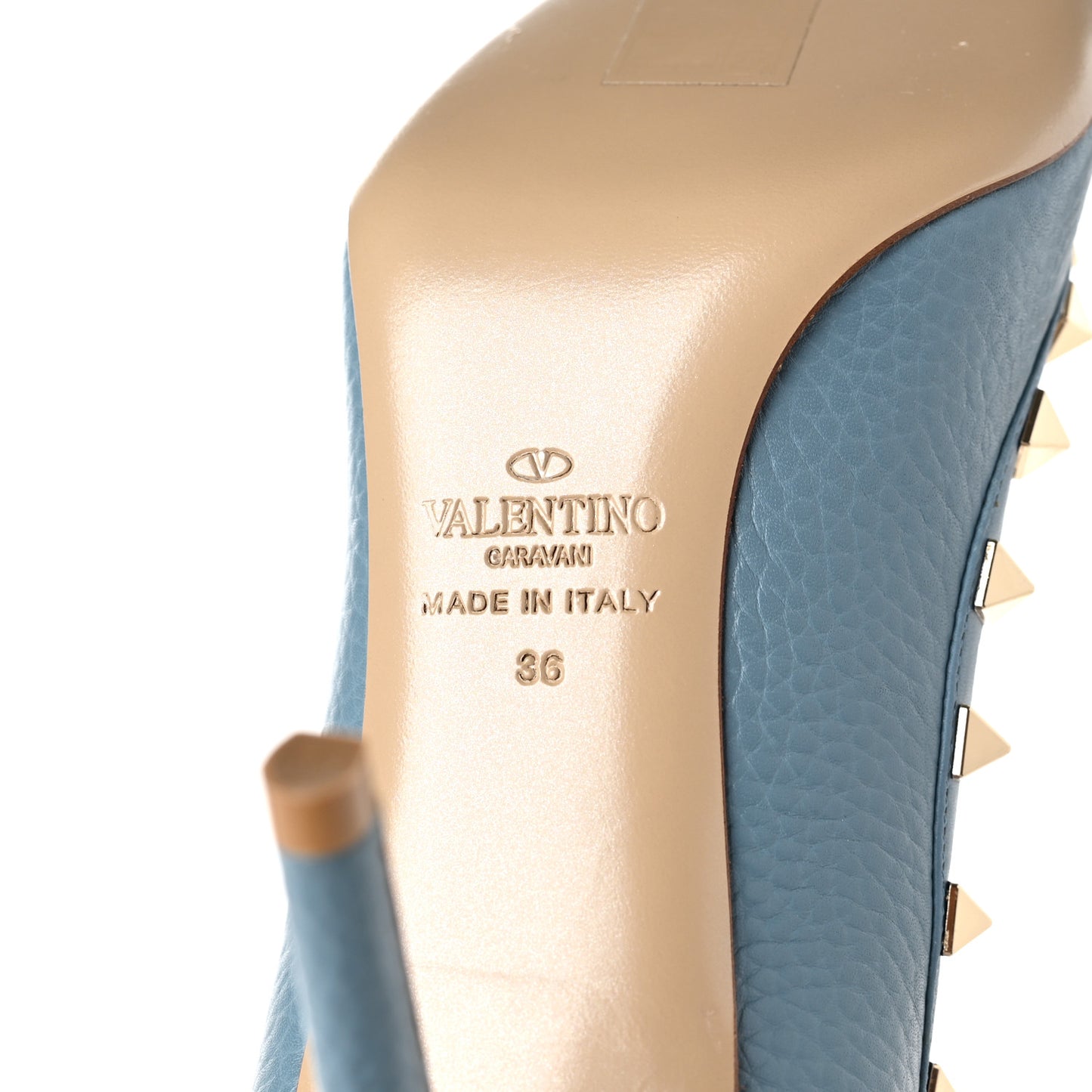 Pebbled Calfskin Rockstud 85mm Pumps 36 Grey Sky