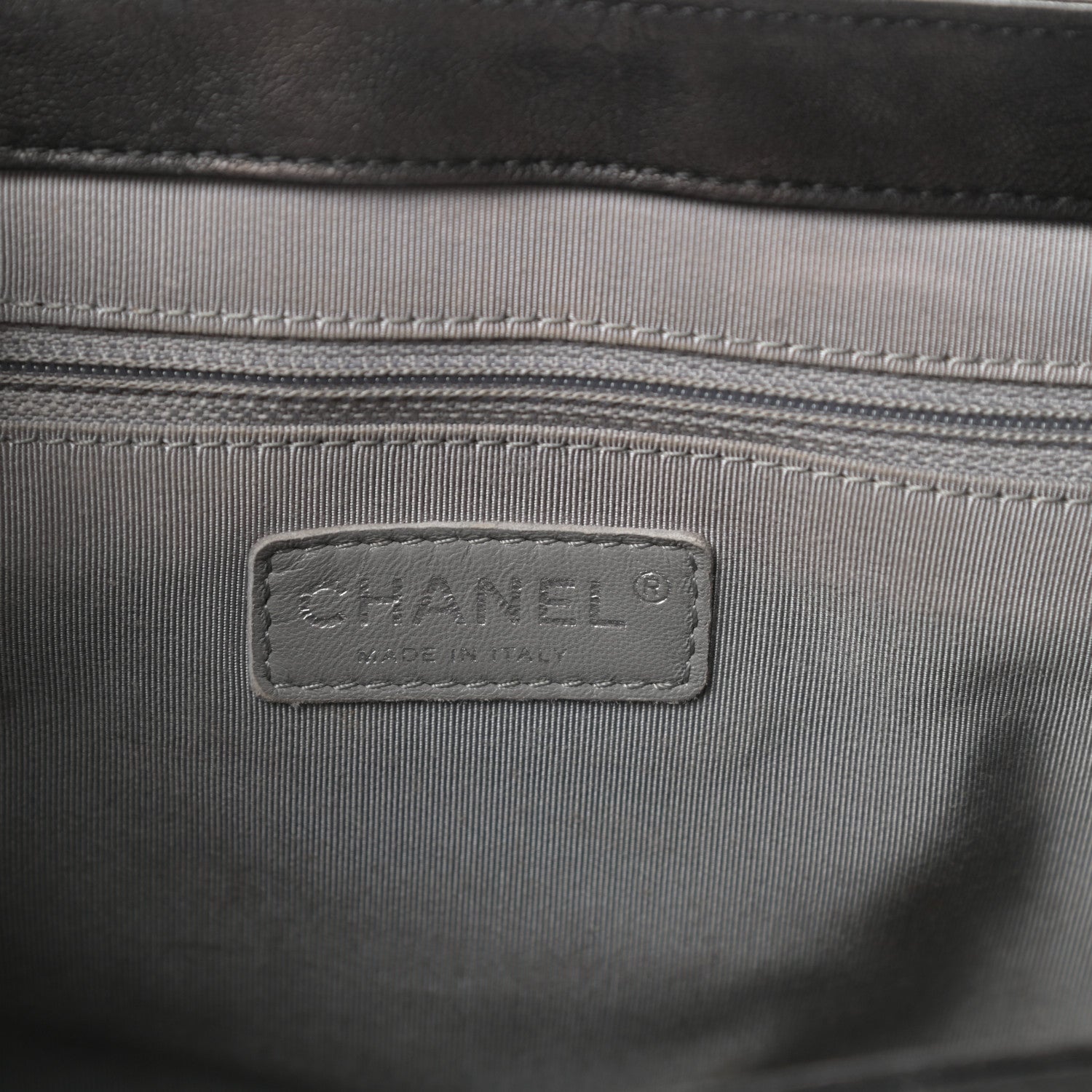 Chanel Washed Lambskin Quilted Medium Chain Around Messenger Black 6 of 10