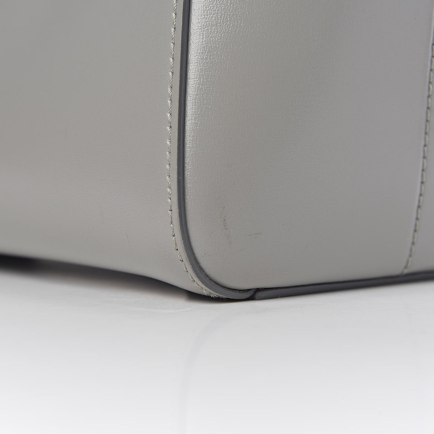 Shiny Lord Calfskin Small Antigona Pearl Grey