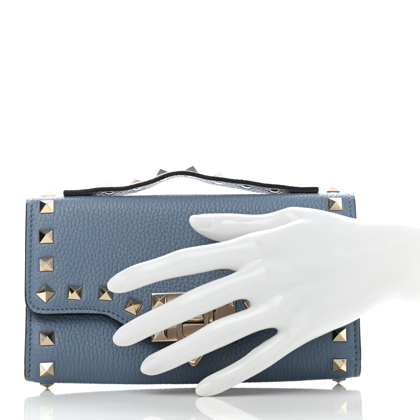 Pebbled Calfskin Rockstud Flip Lock Wallet On Chain Niagara