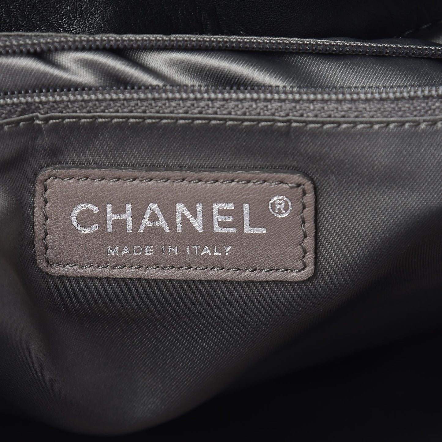 Calfskin Modern Chain Rhodoid Hobo Black