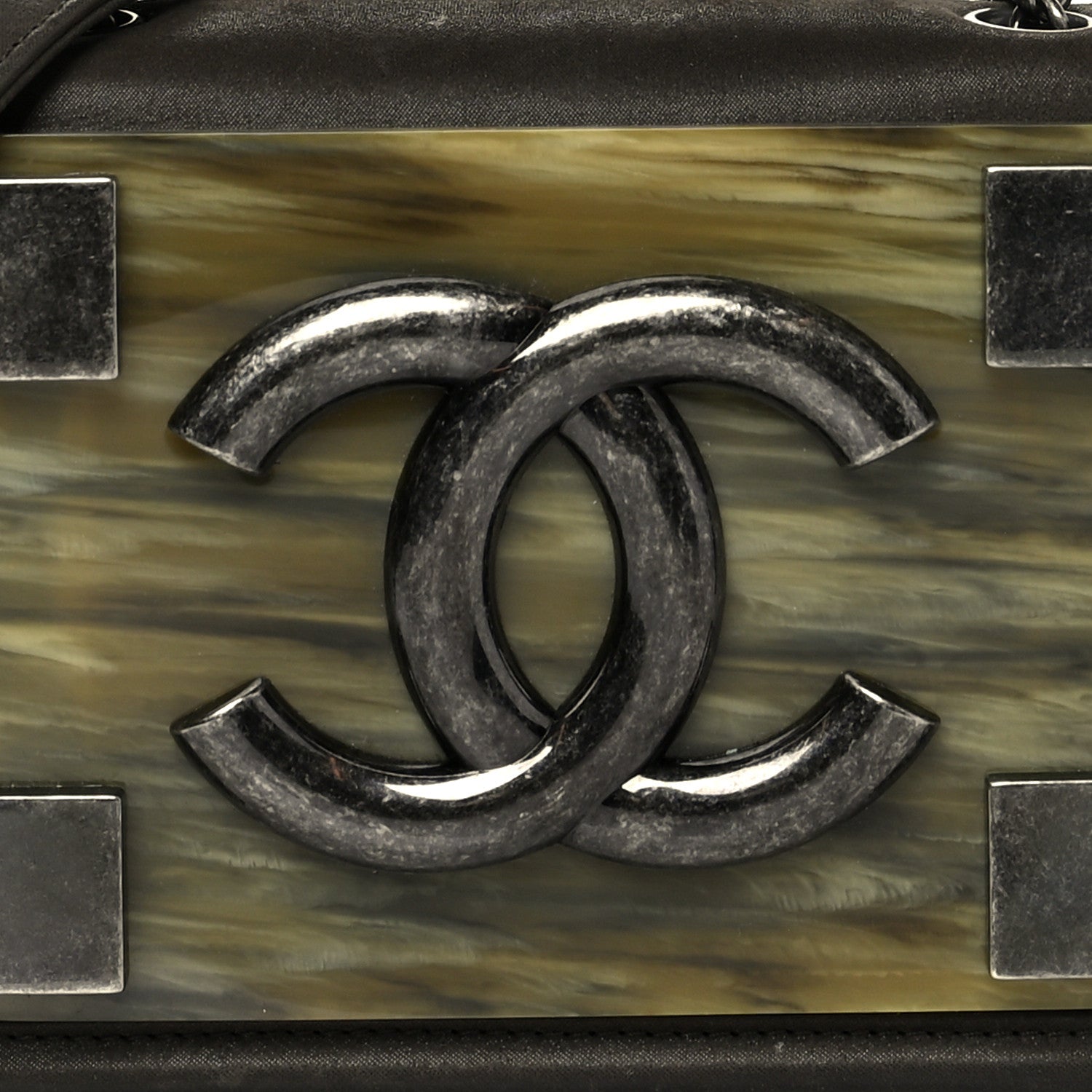 Chanel Iridescent Calfskin Marble Plexiglass Boy Brick Flap Dark Khaki 7 of 12