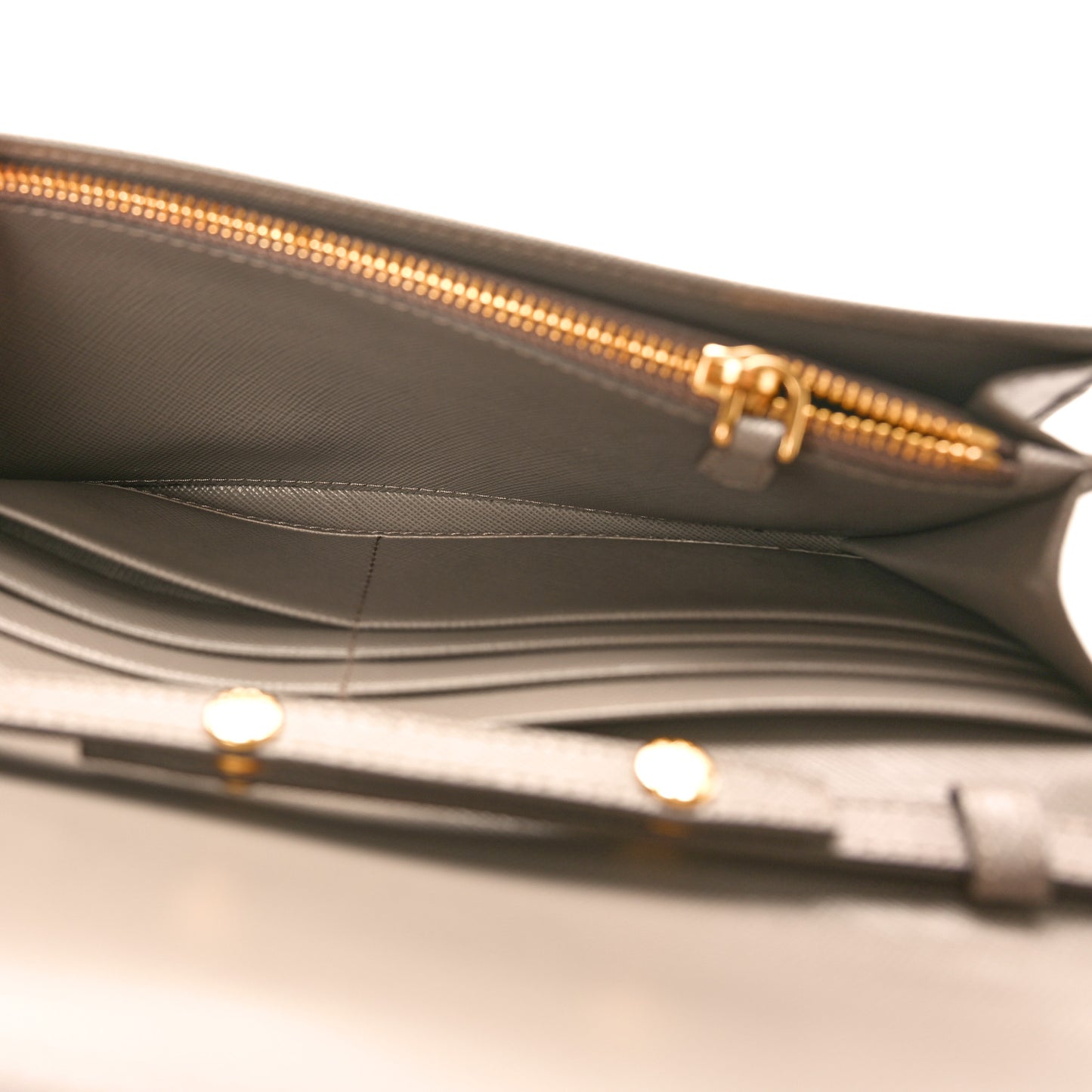 Saffiano Metal Oro Chain Wallet Argilla