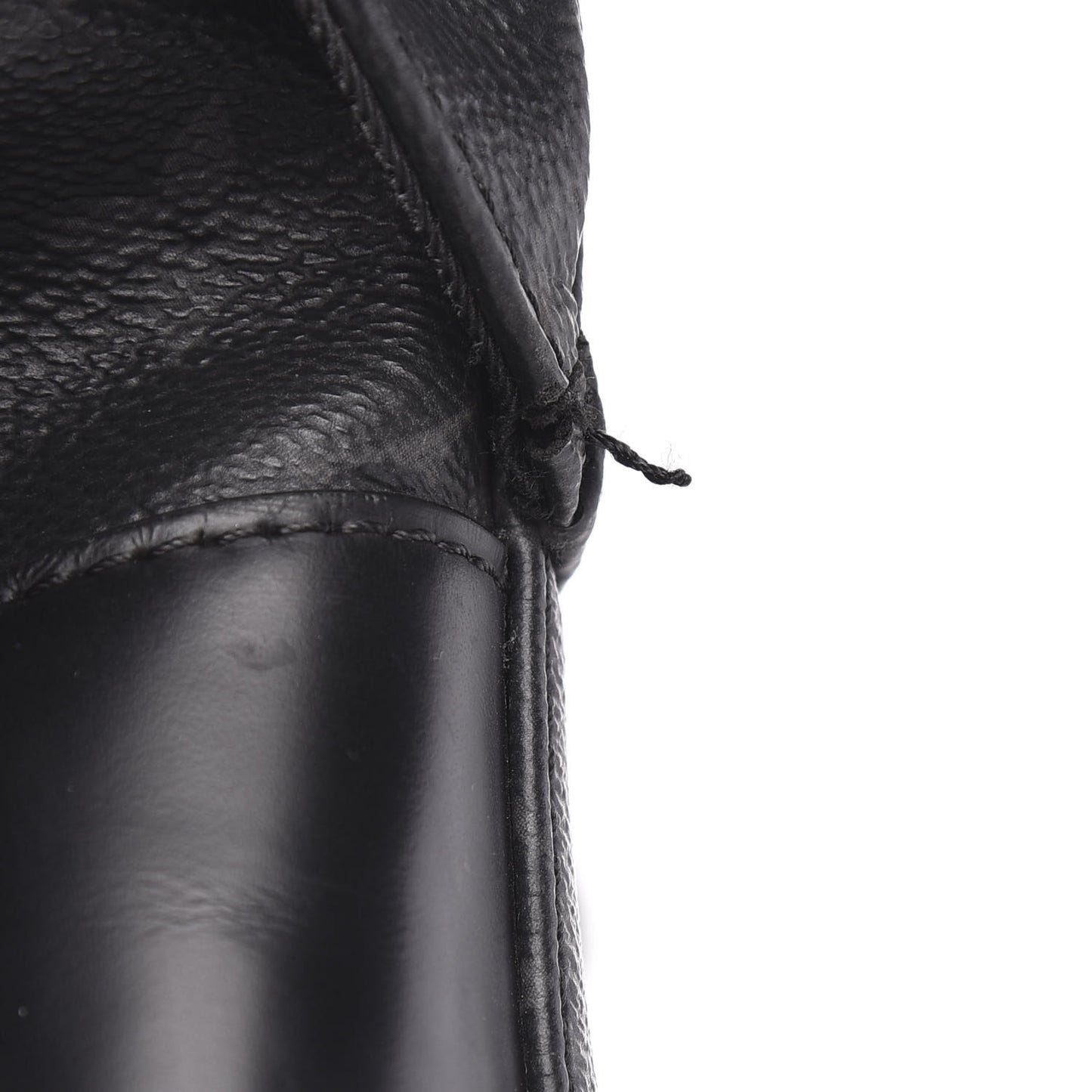 Monogram Eclipse Voyager Messenger MM