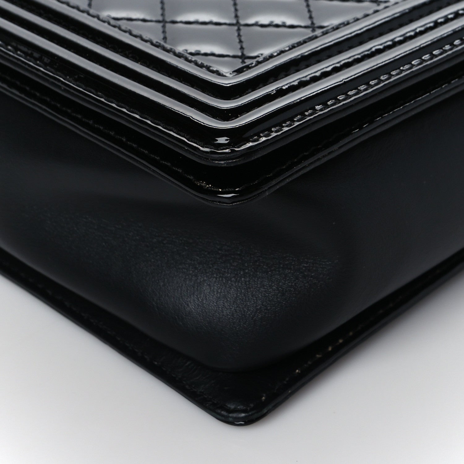Chanel Patent Quilted Large Boy Flap Black 9 of 10