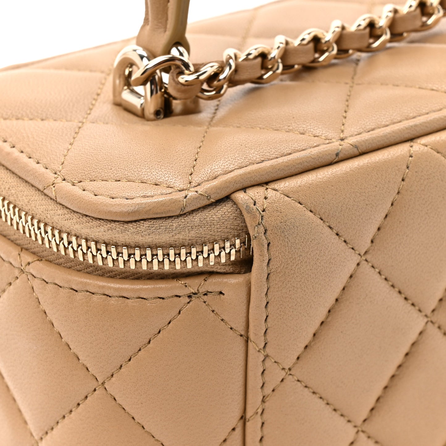 Lambskin Quilted Small Top Handle Vanity Case With Chain Beige