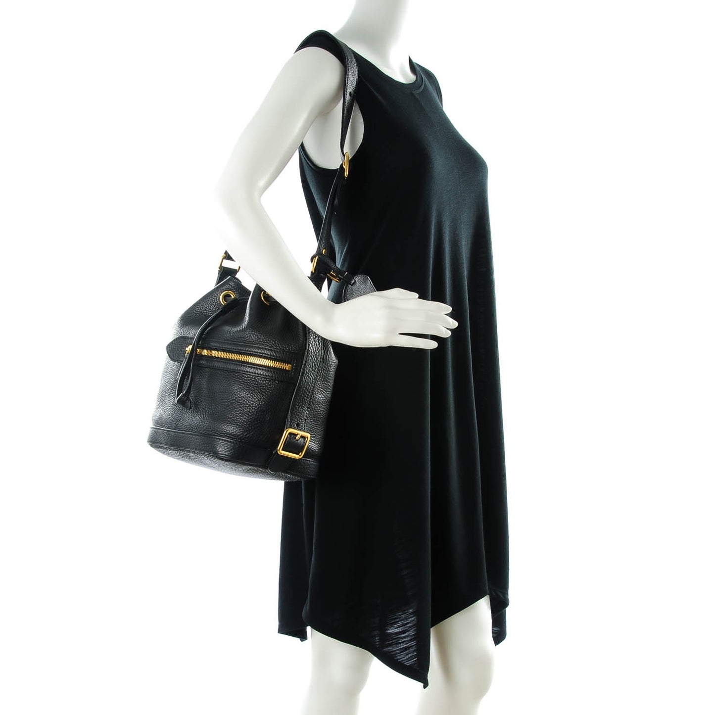 Vitello Daino Drawstring Bucket Nero Black