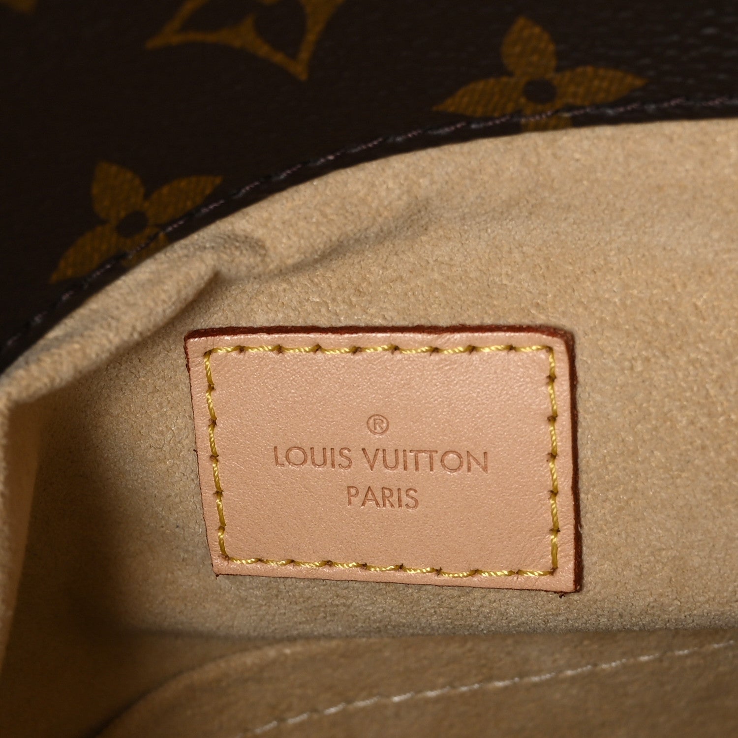 Louis Vuitton Monogram Artsy MM 6 of 9