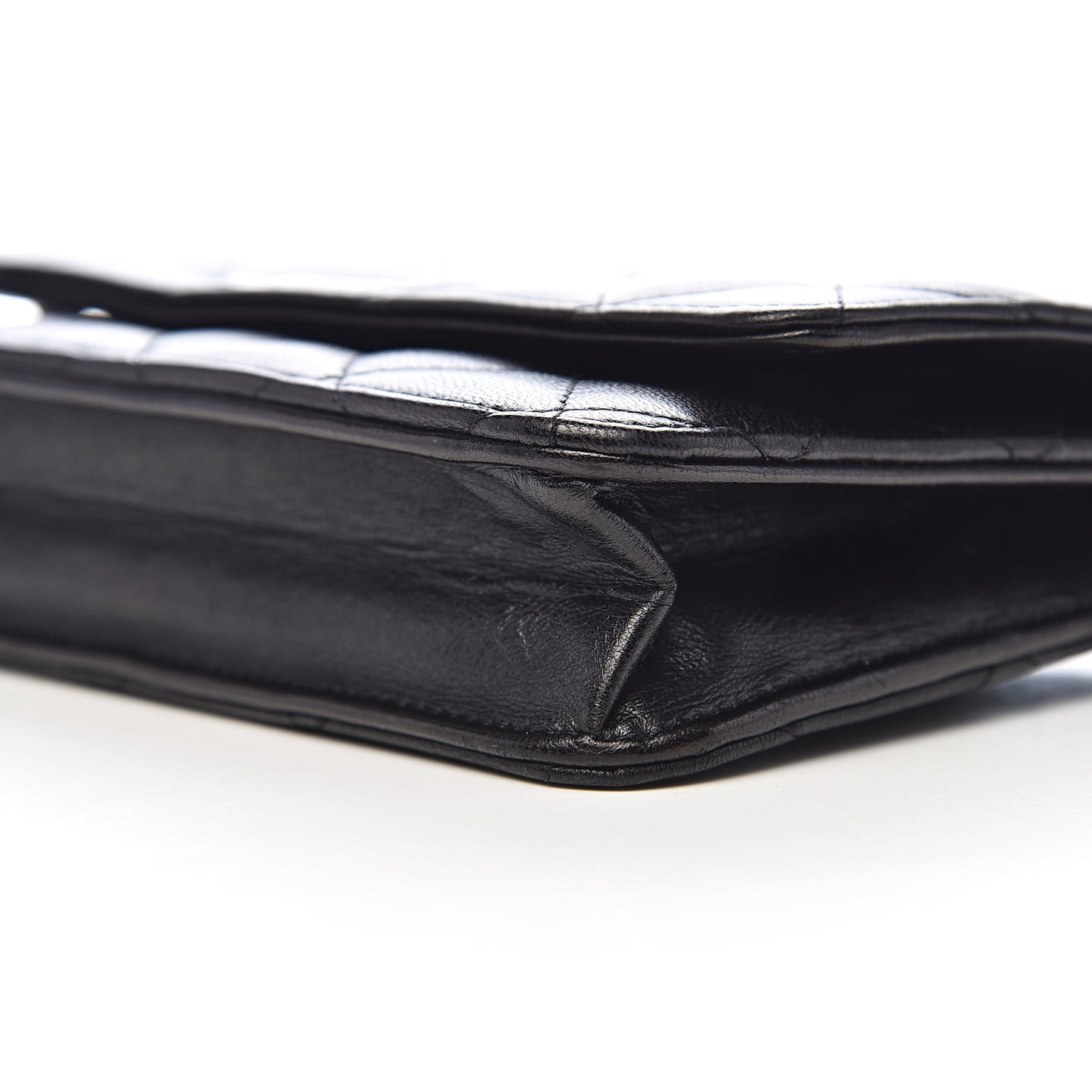 Lambskin Quilted Wallet On Chain WOC Black