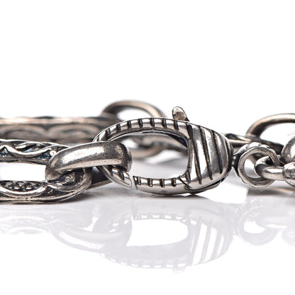 Gucci Sterling Silver Textured Interlocking G Charm Bracelet 5 of 5