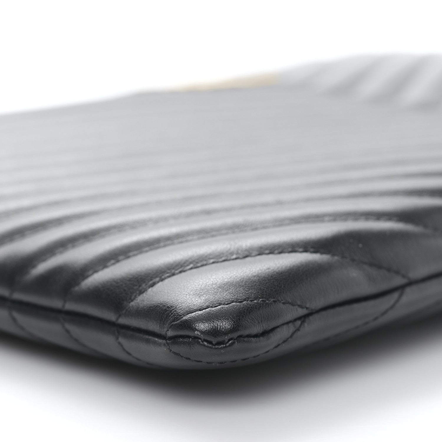 Saint Laurent Calfskin Matelasse Chevron Monogram Document Holder Black 8 of 9