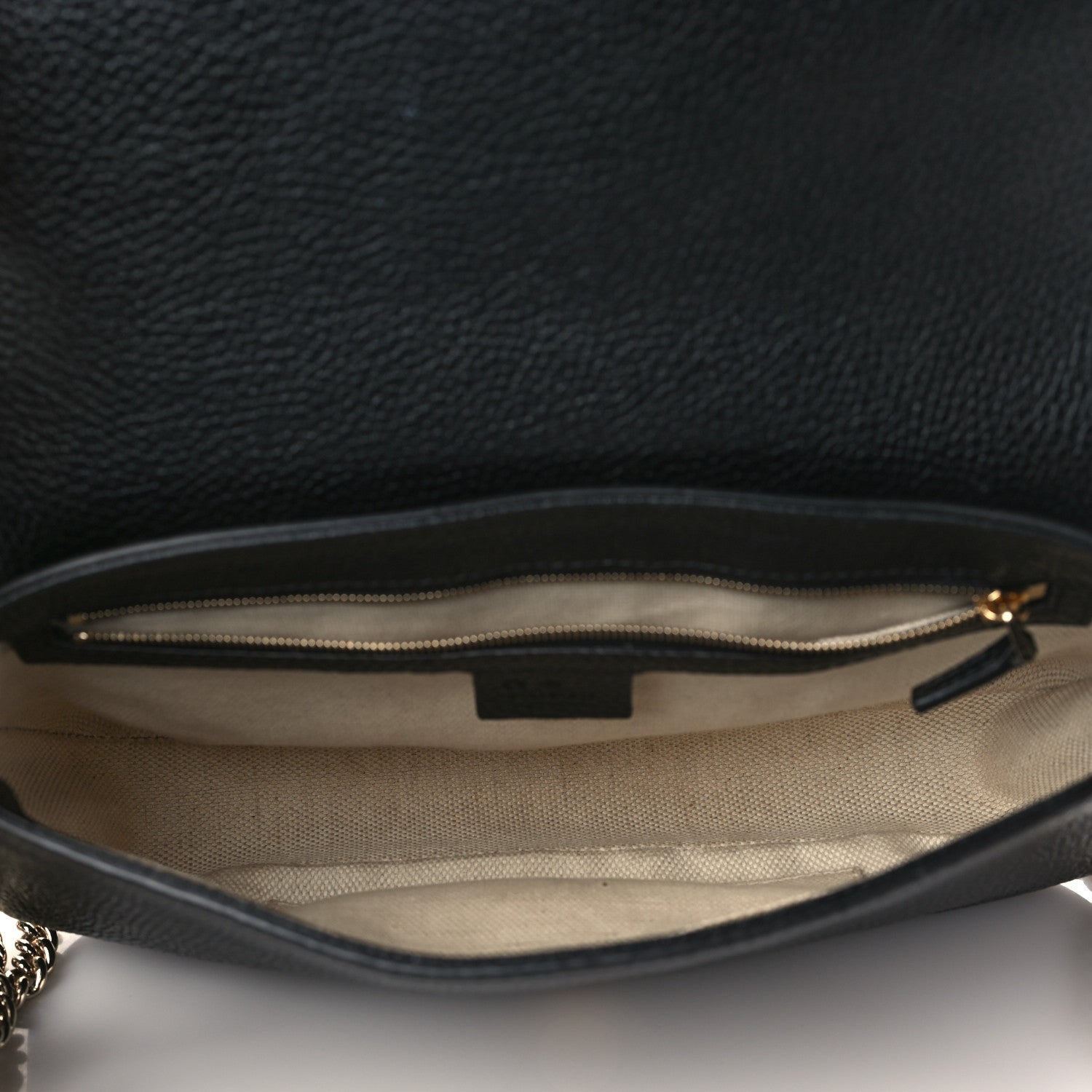 Gucci Pebbled Calfskin Medium Soho Flap Crossbody Black 5 of 9