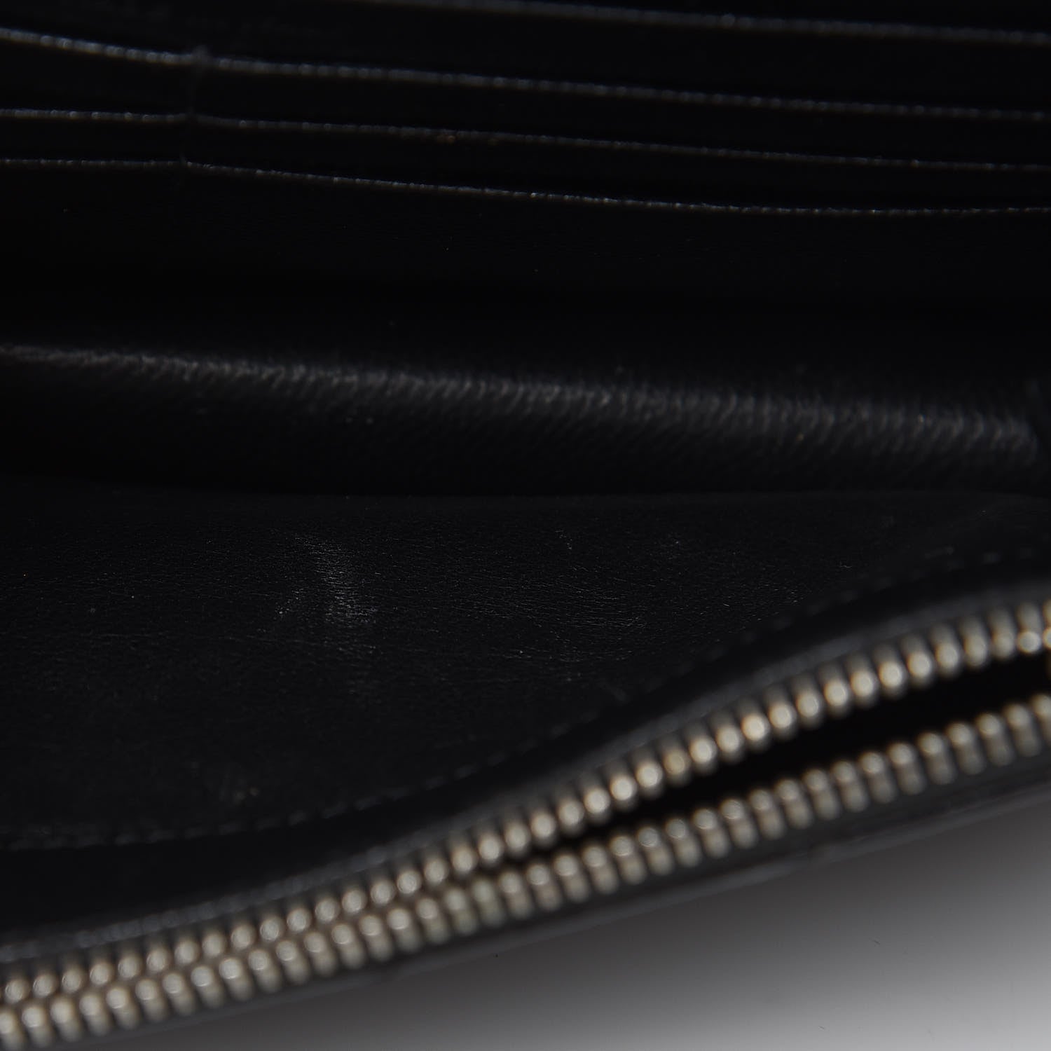 Saint Laurent Grain De Poudre Matelasse Chevron Monogram Envelope Chain Wallet Black 8 of 11