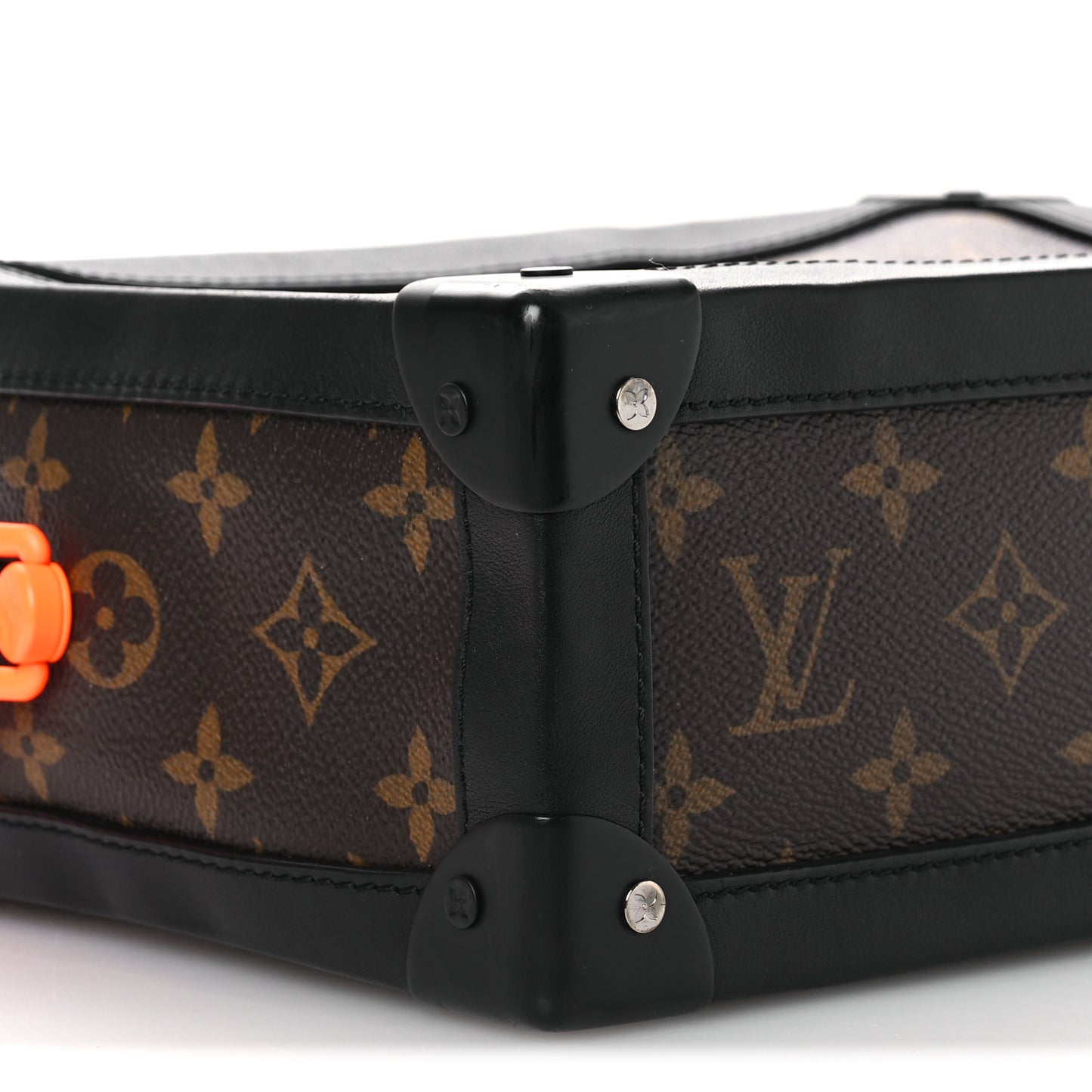 Monogram Solar Ray Soft Trunk
