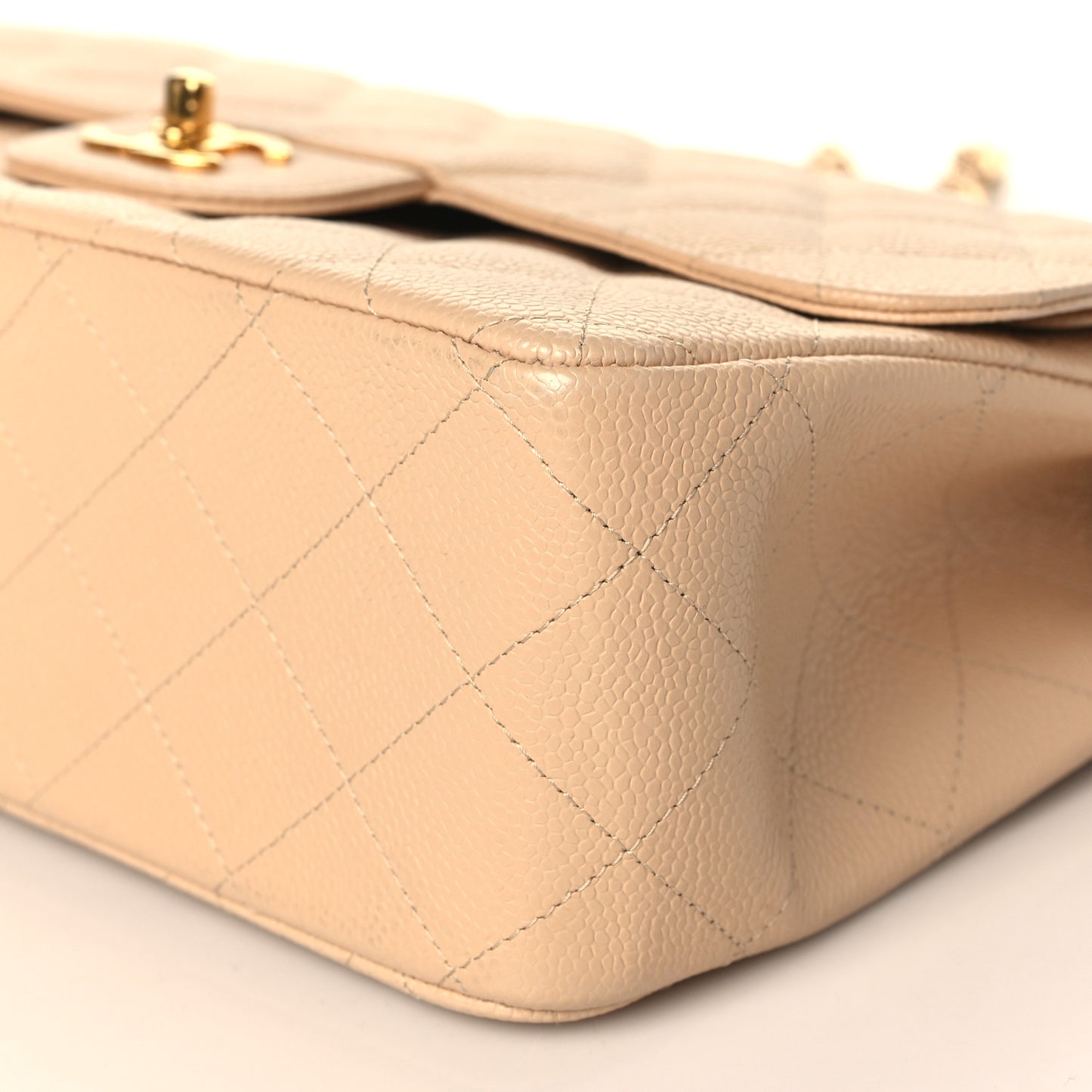 Caviar Quilted Jumbo Double Flap Beige Clair