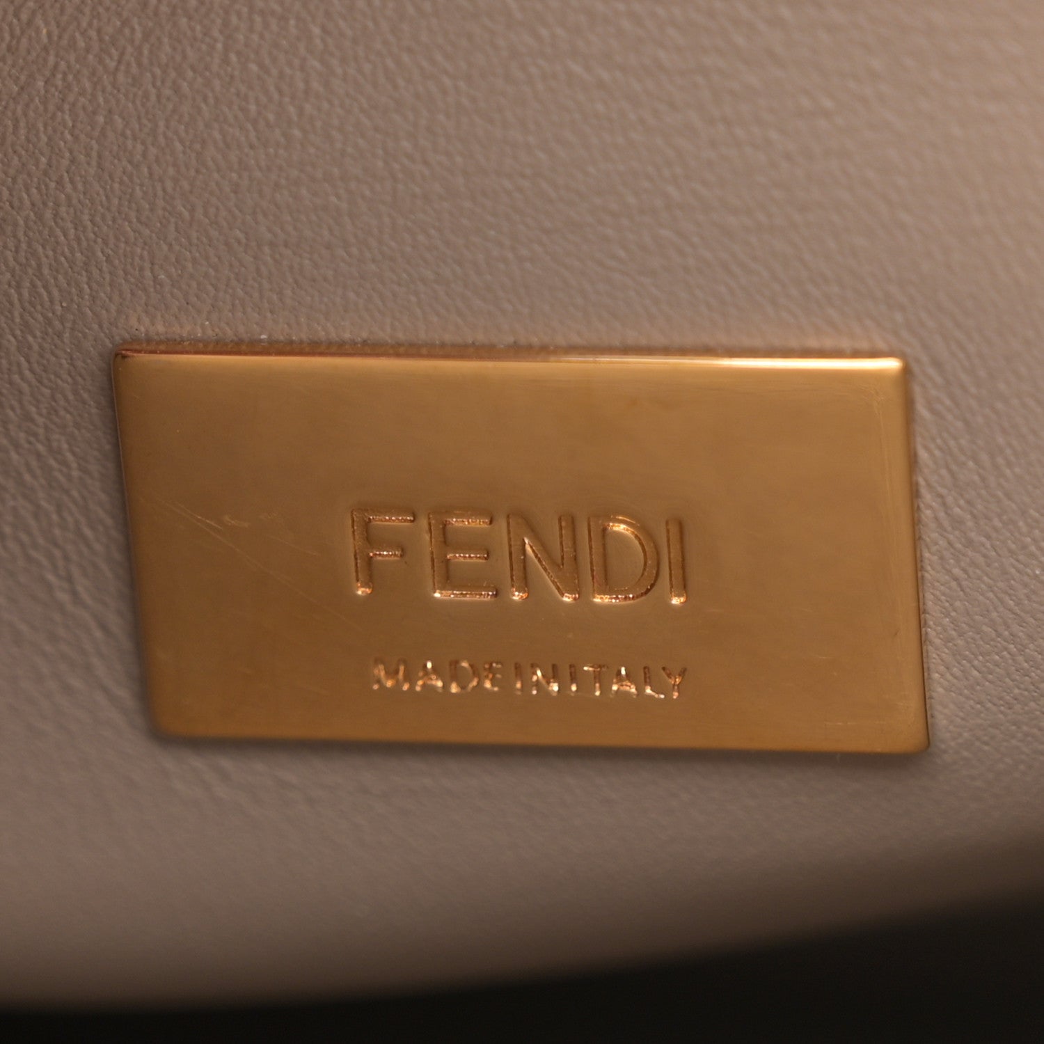 Fendi Vitello Tahiti Burro Medium Peekaboo Iconic Essentially Satchel Black Corda 6 of 15