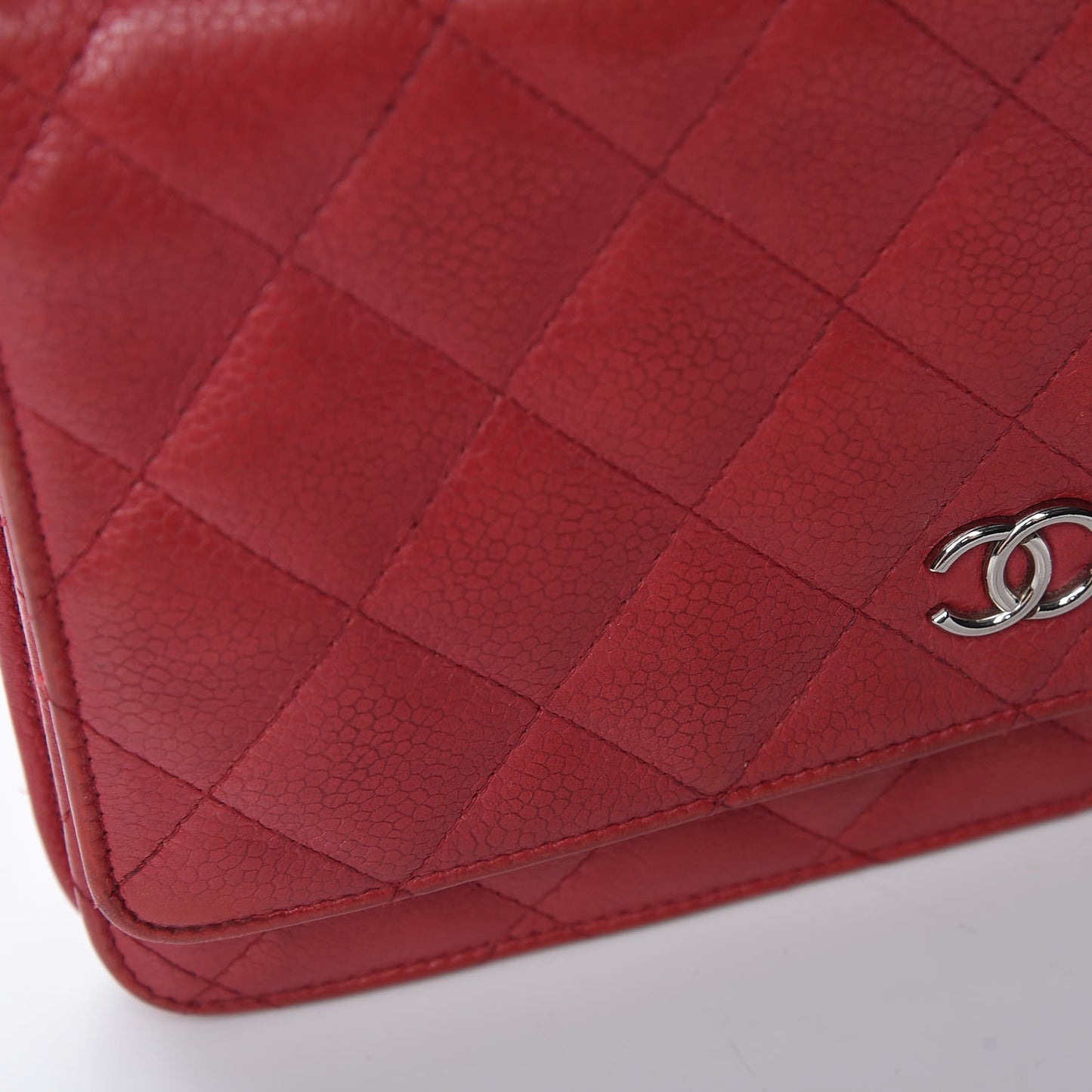 Caviar Quilted Wallet on Chain WOC Red