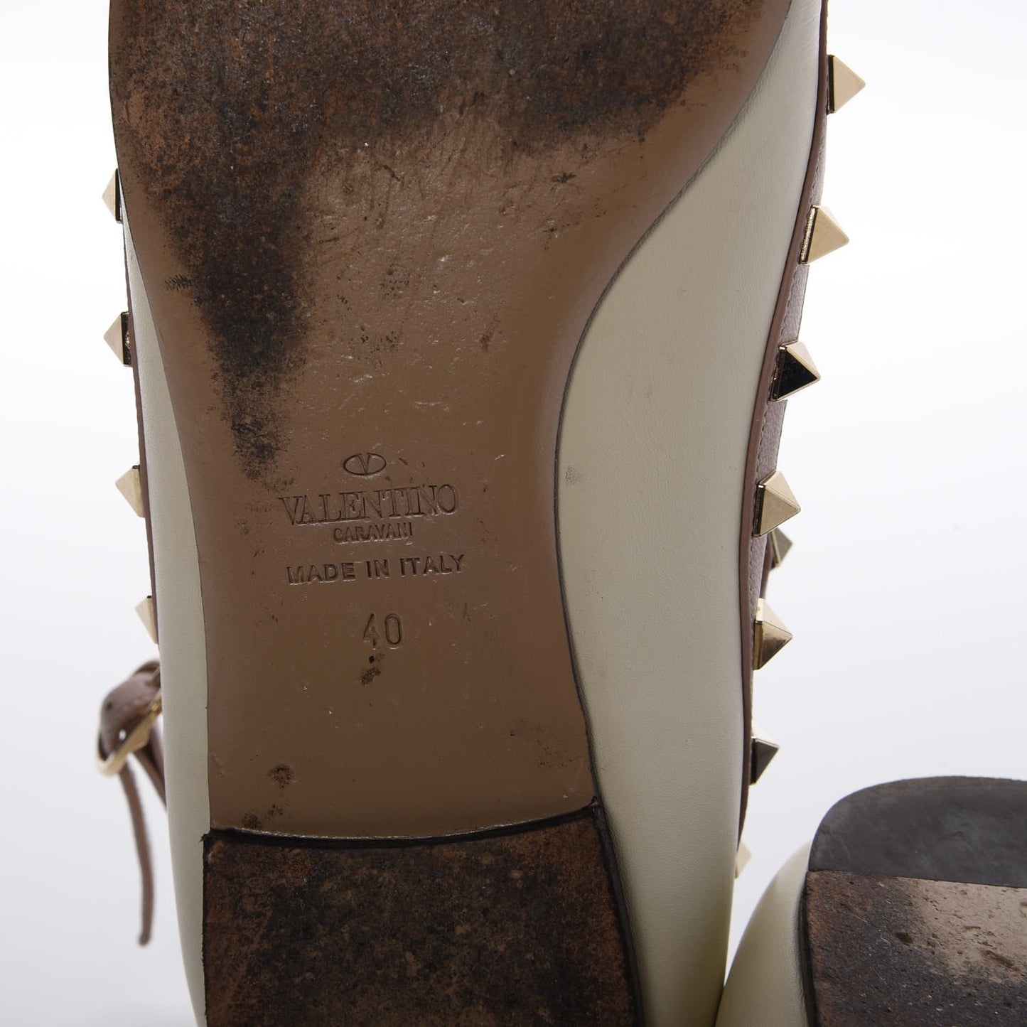Calfskin Rockstud Cage Ballerina Flats 40 Light Ivory Poudre