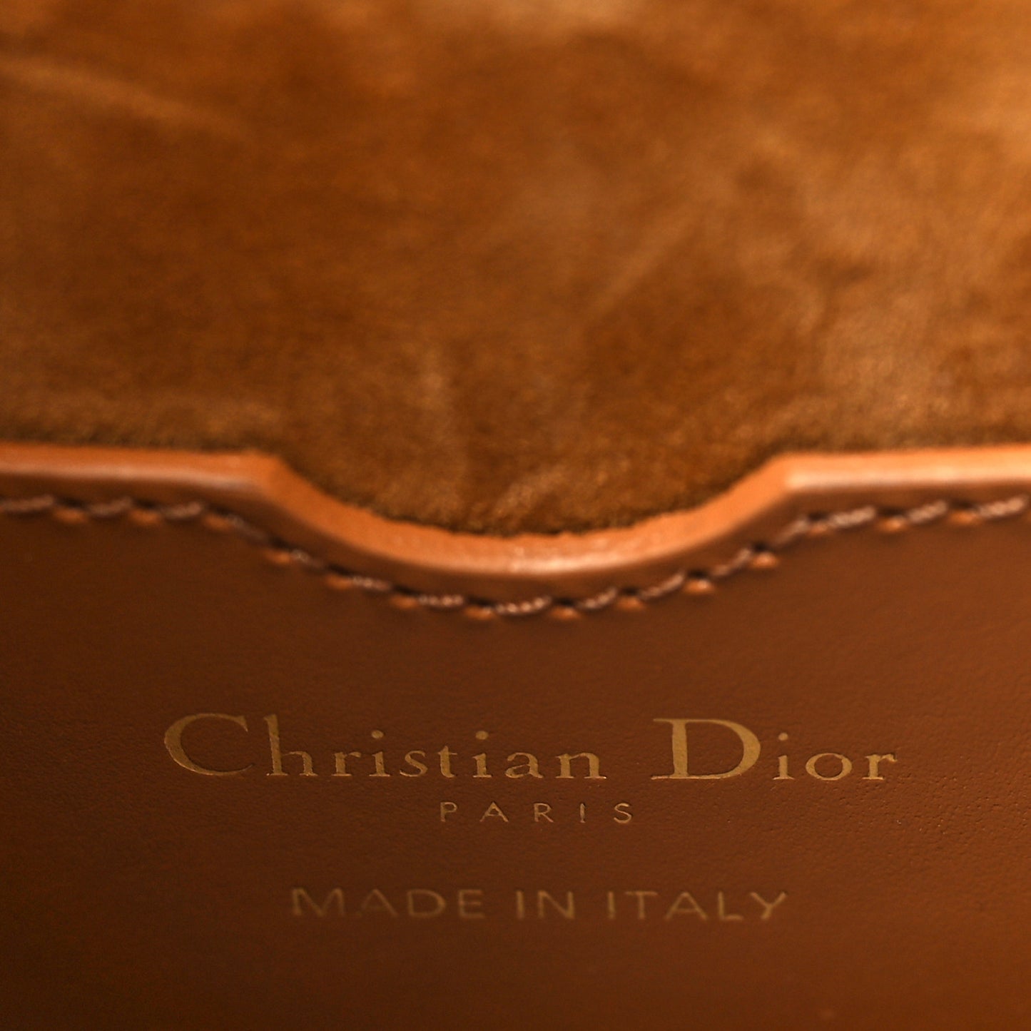 Box Calfskin Medium Bobby Flap Camel