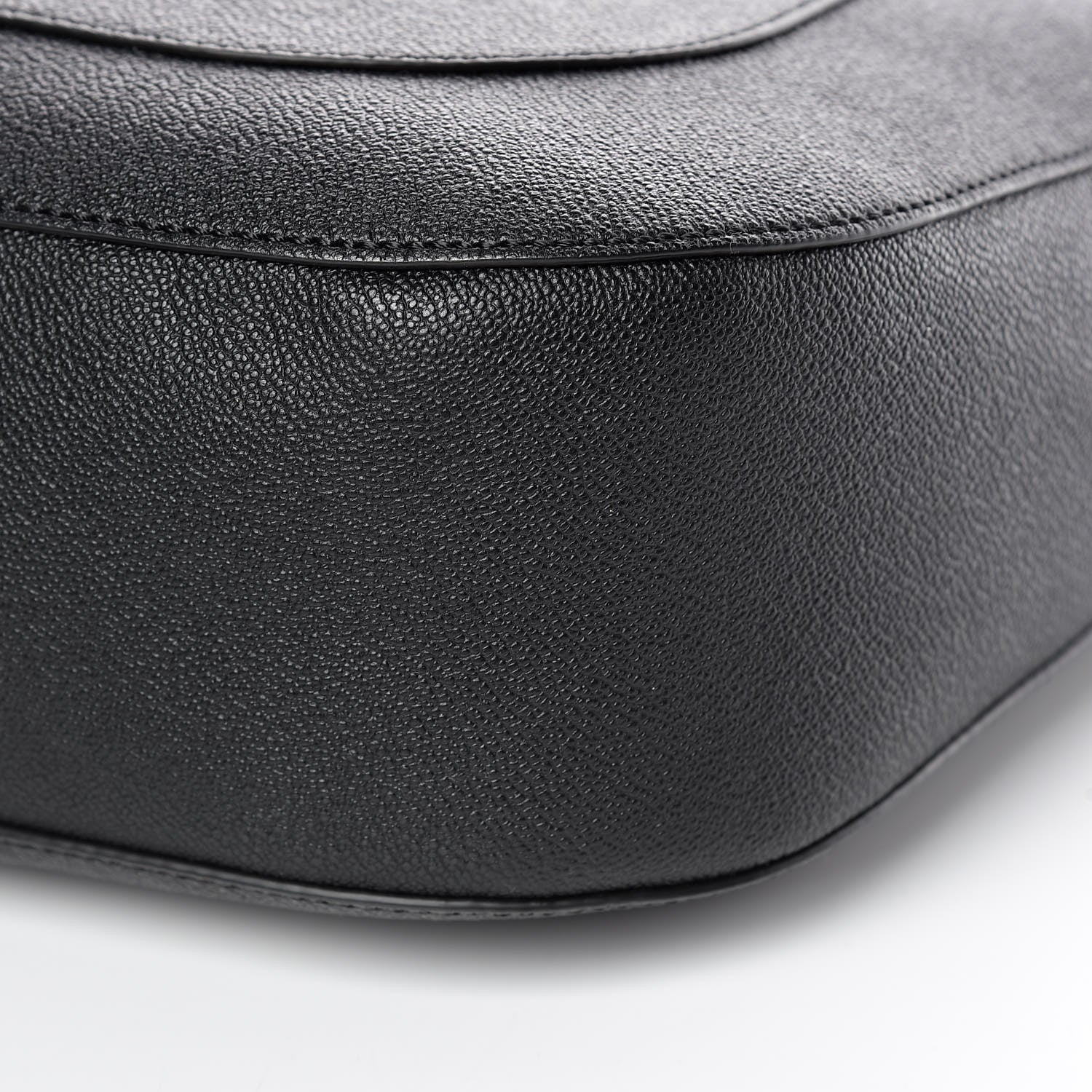 Burberry Grainy Calfskin Small Elmstone Hobo Black 6 of 10