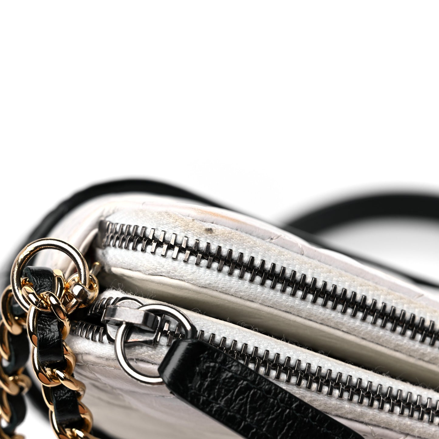 Aged Calfskin Quilted Small Gabrielle Clutch With Chain White Black