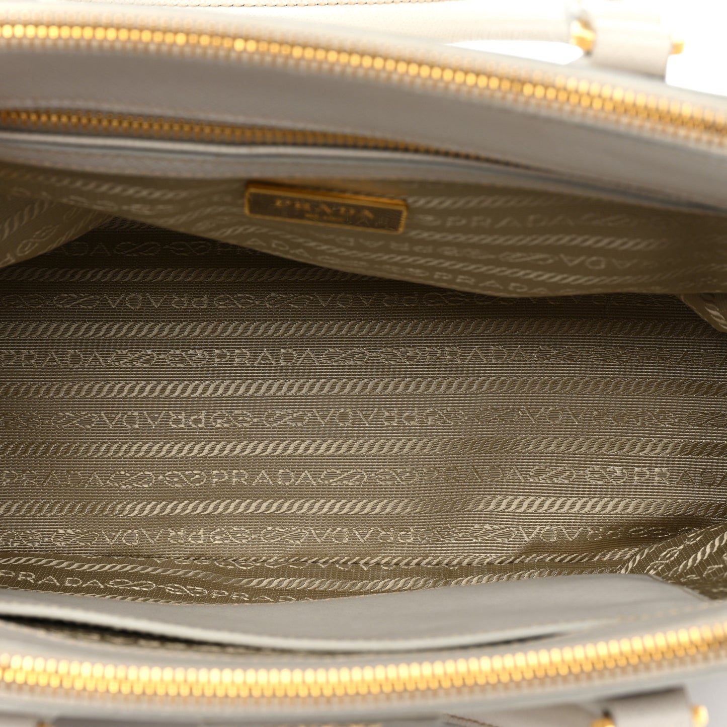 Saffiano Small Galleria Double Zip Tote Talco