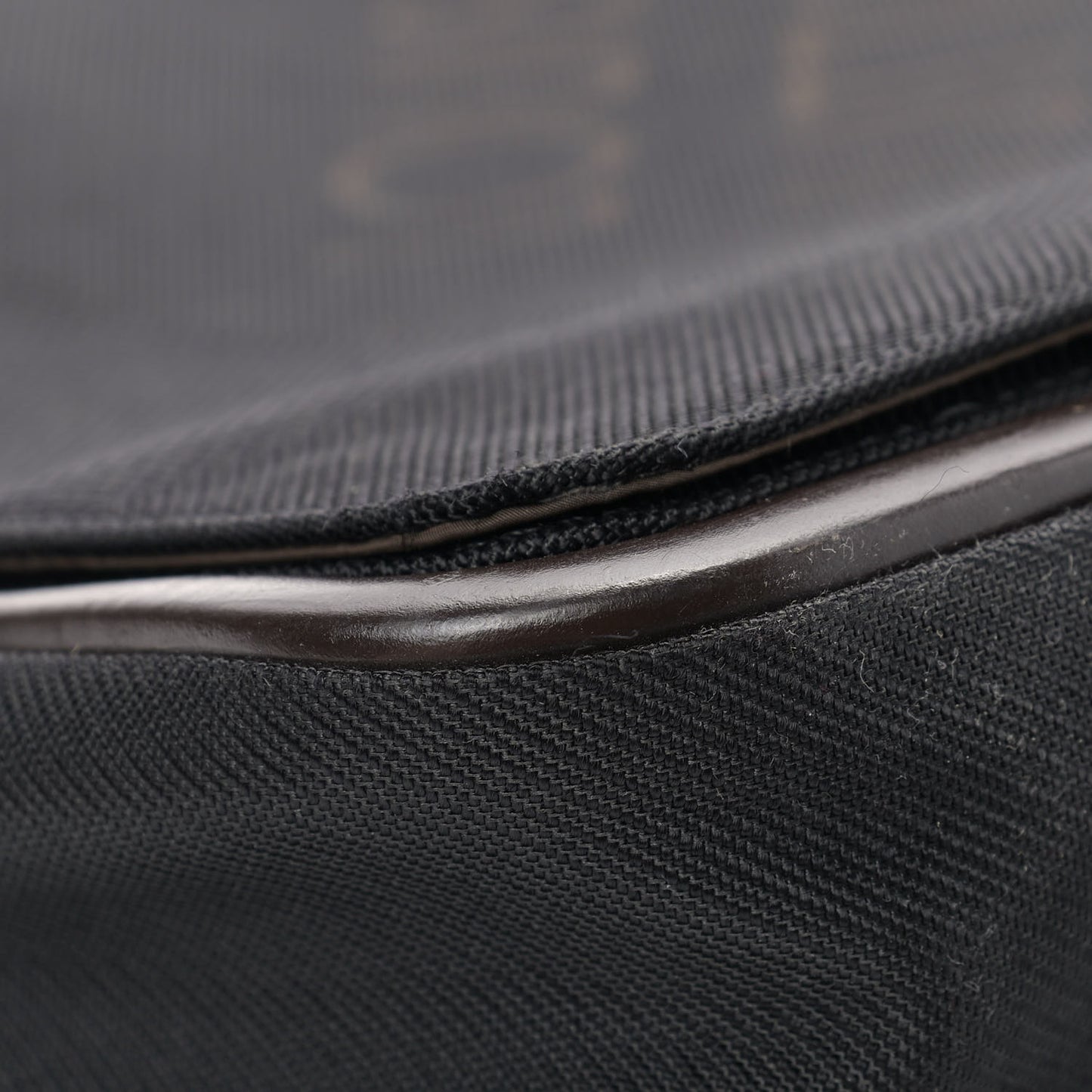 Damier Geant Messenger Bag Black
