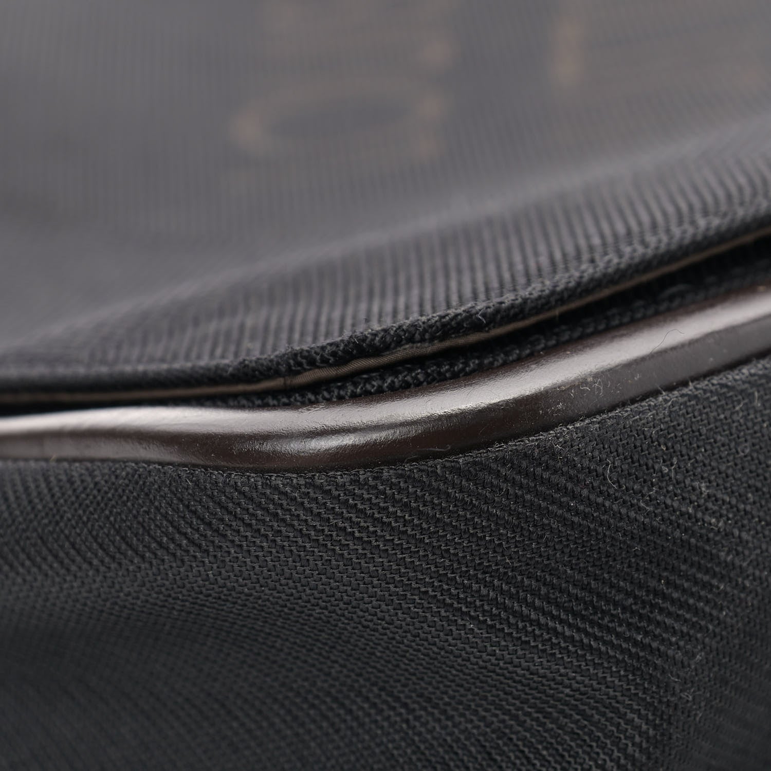 Louis Vuitton Damier Geant Messenger Bag Black 6 of 11