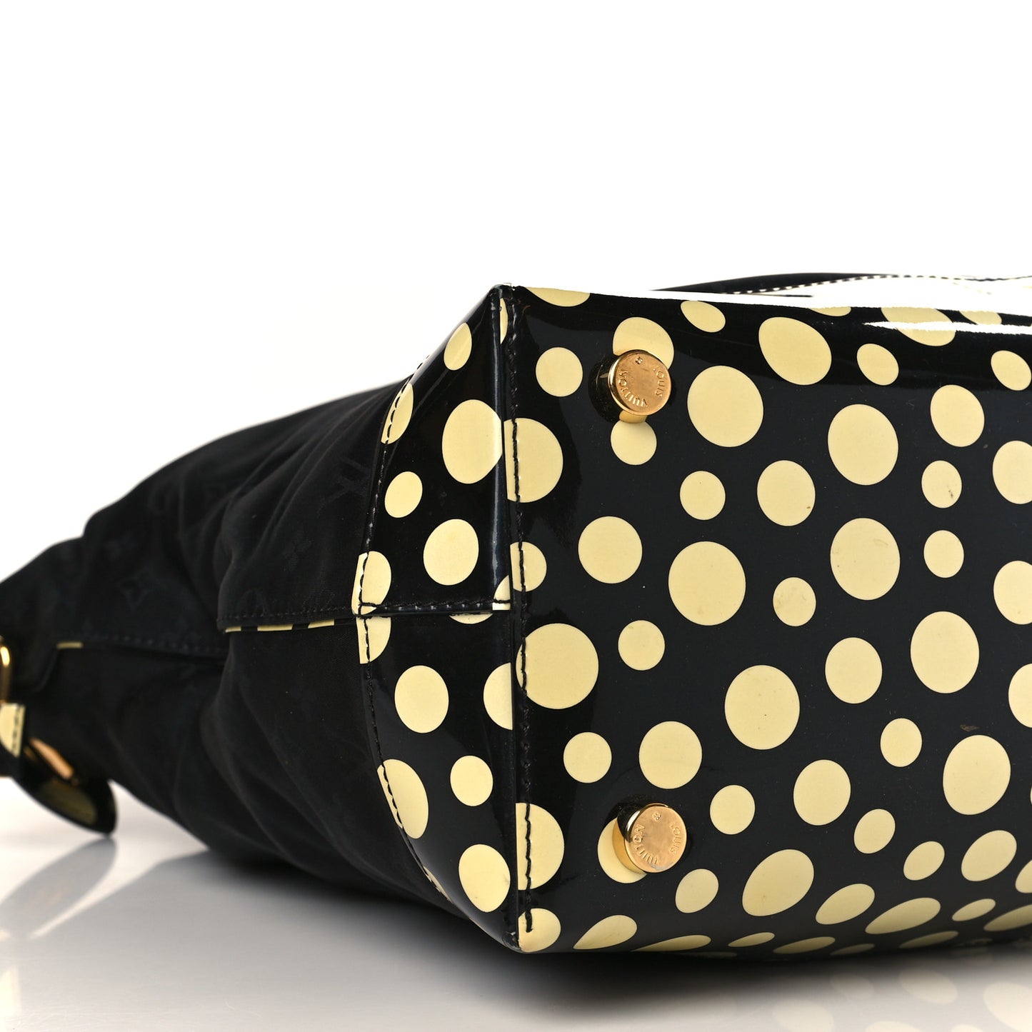 Nylon Kusama Infinity Dots Lockit Vertical MM Black White