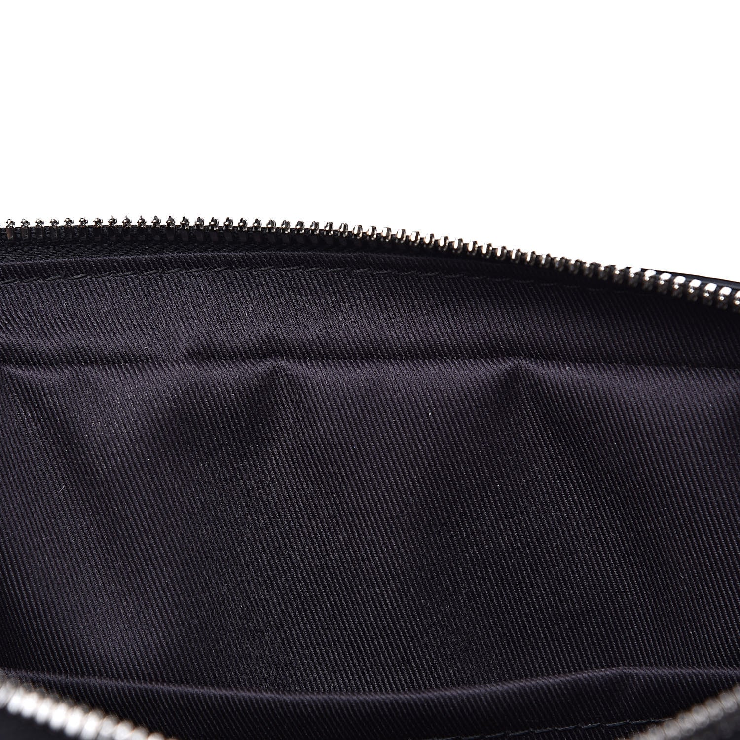 Louis Vuitton Taiga Monogram Outdoor Messenger White 13 of 13