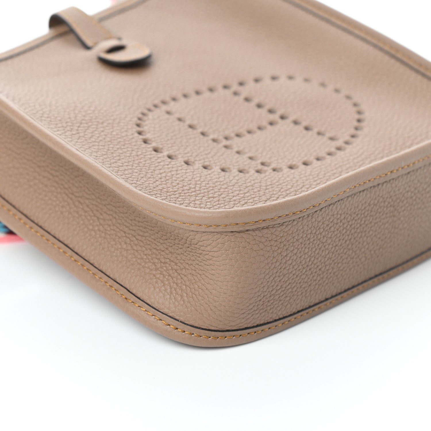 Hermes Taurillon Maurice Zigzag Evelyne TPM Beige Weimar 8 of 9