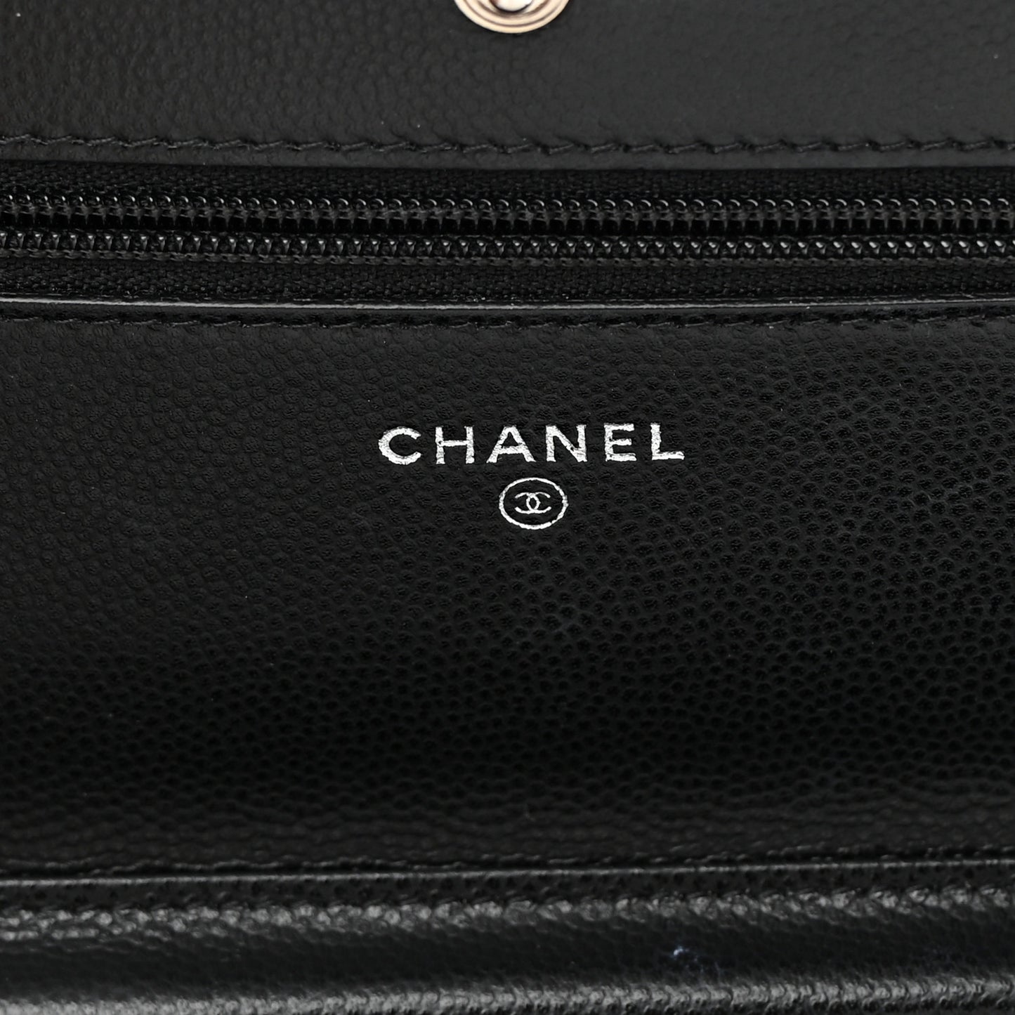 Caviar Chevron Quilted Wallet On Chain WOC Black