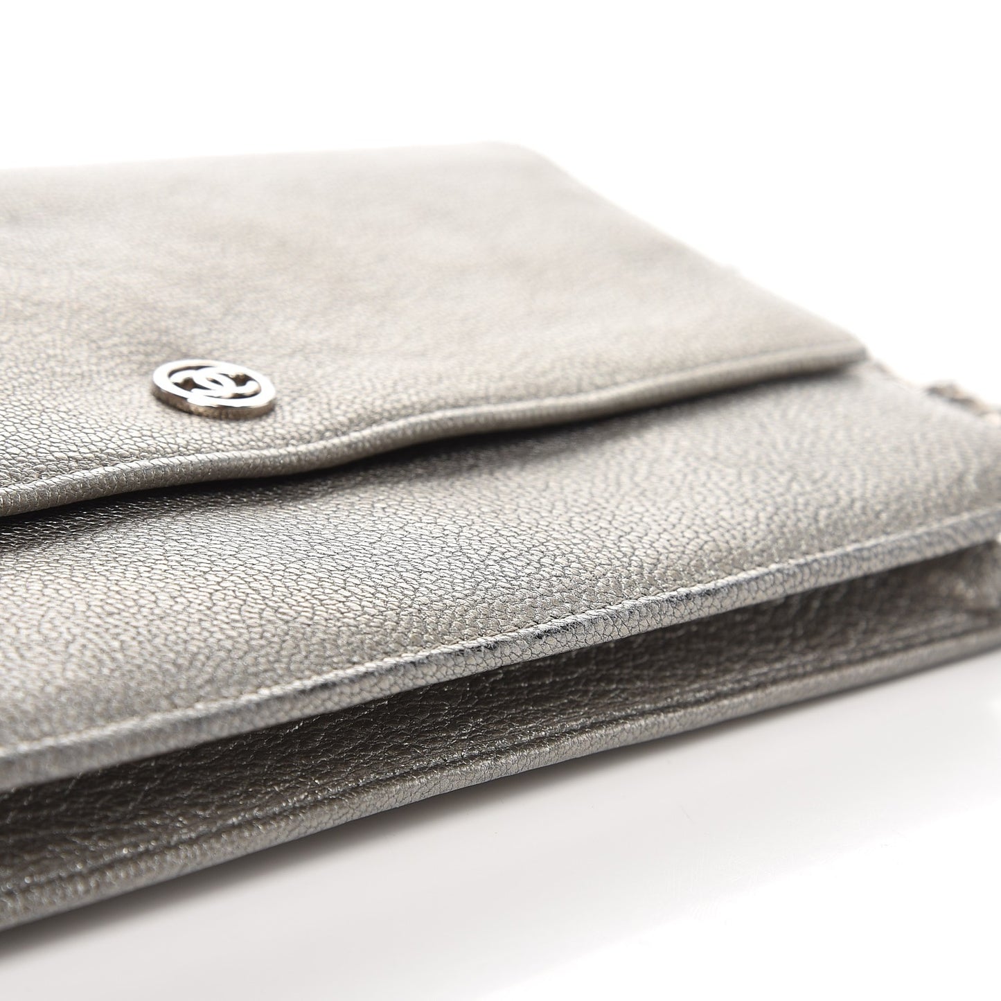 Metallic Goatskin Wallet On Chain WOC Silver
