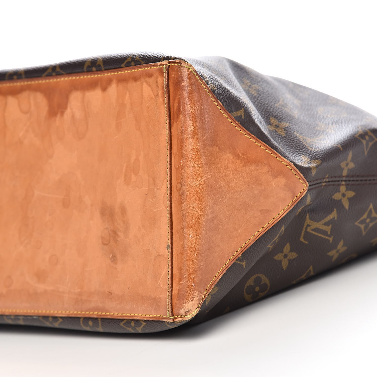 Louis Vuitton Monogram Cabas Mezzo 9 of 14