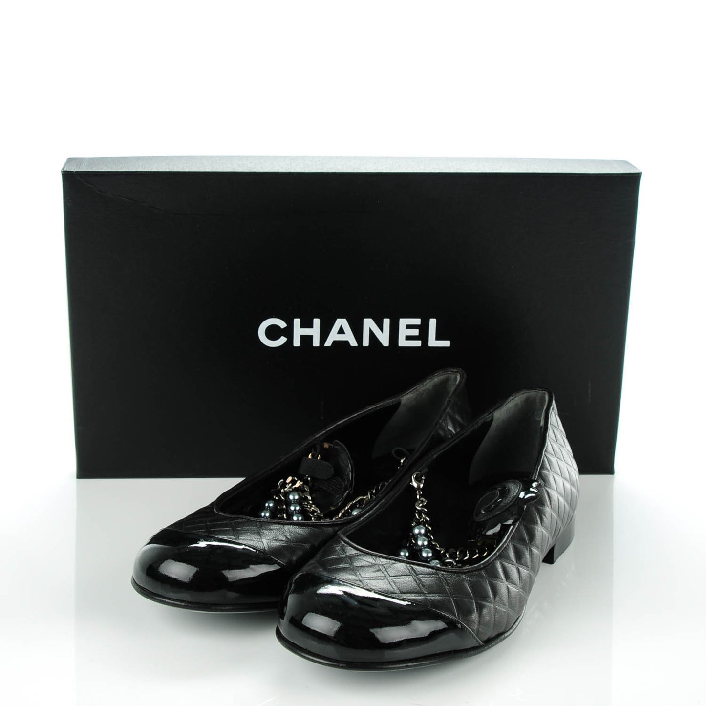 Lambskin Patent Quilted Cap Toe Pearl Ballerina Flats 38.5 Black