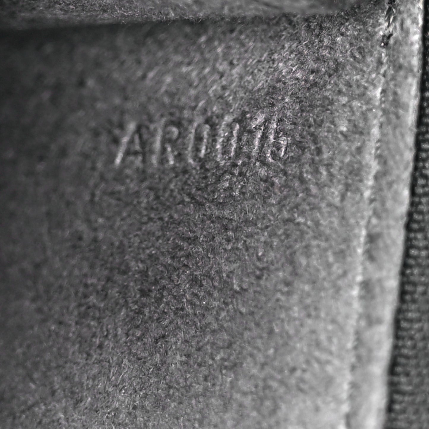 Epi Pochette Accessories 24 Black