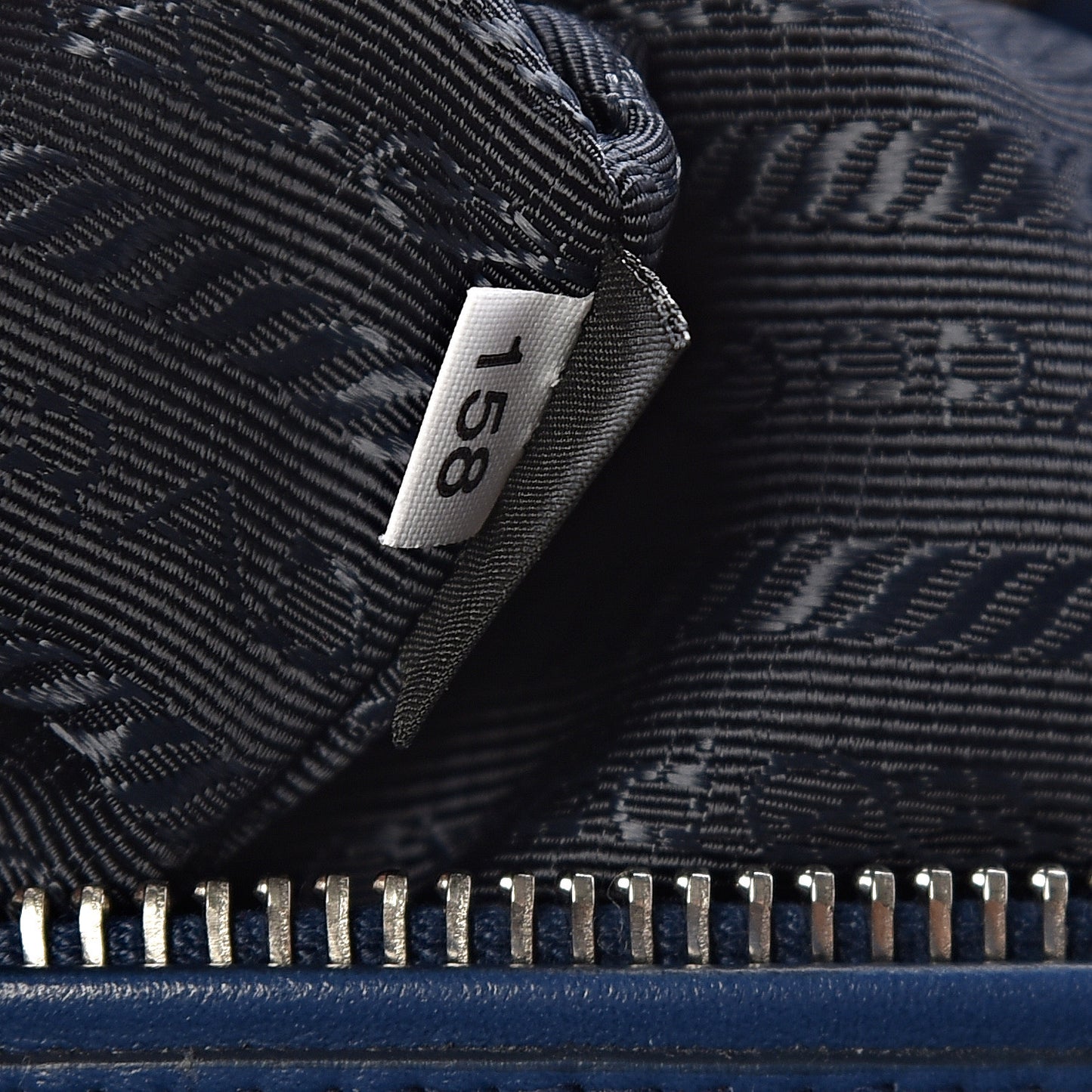 Soft Calf Double Zip Shoulder Bag Bleuette
