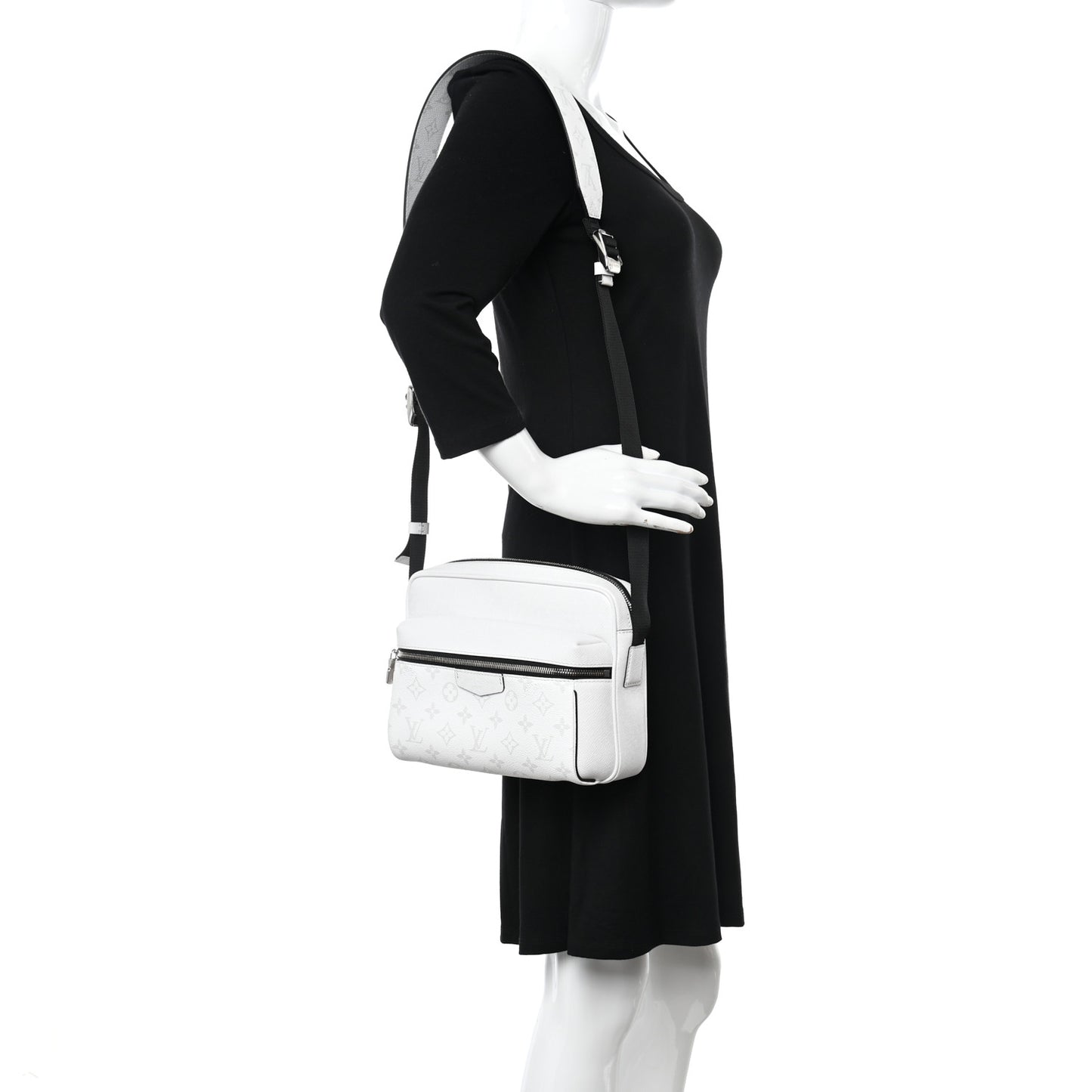 Taiga Monogram Outdoor Messenger White