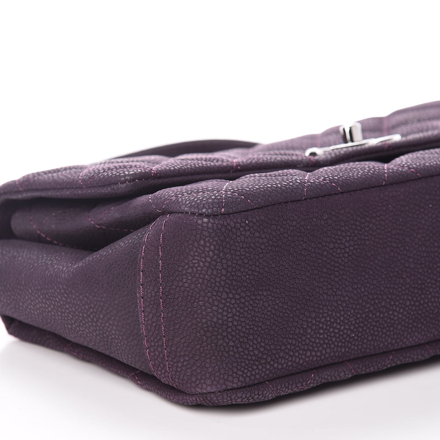 Iridescent Caviar Quilted Medium Lady Pearly Flap Plum