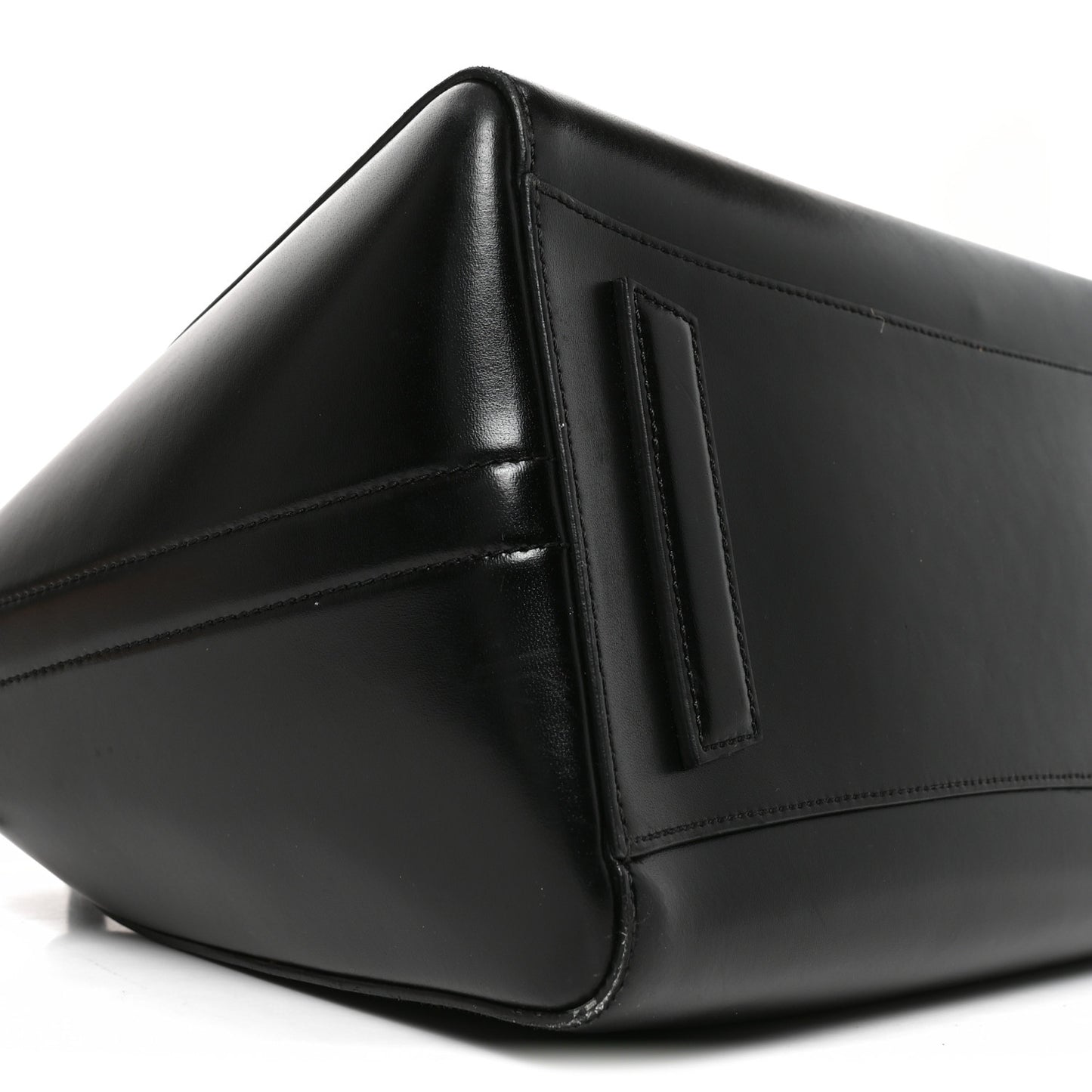 Shiny Lord Calfskin  Antigona Black