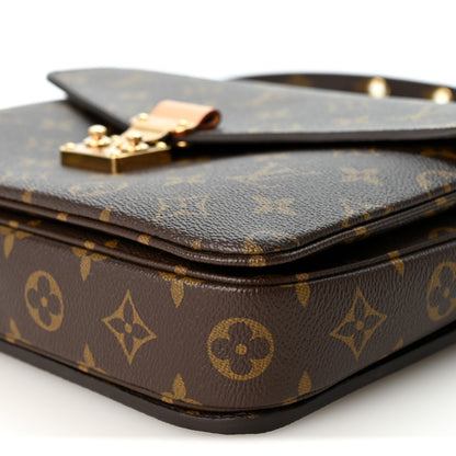 Louis Vuitton Monogram Pochette Metis 9 of 9