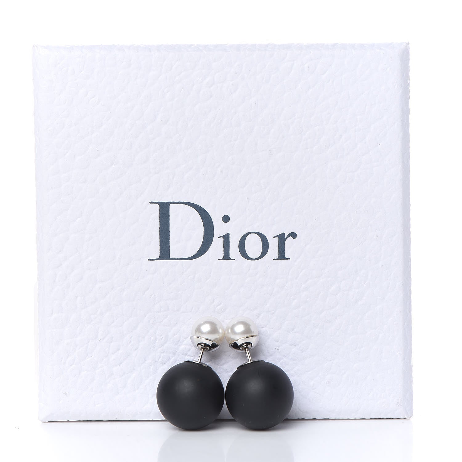 Christian Dior Mise En Dior Tribal Earrings Matte Black Pearl 4 of 4