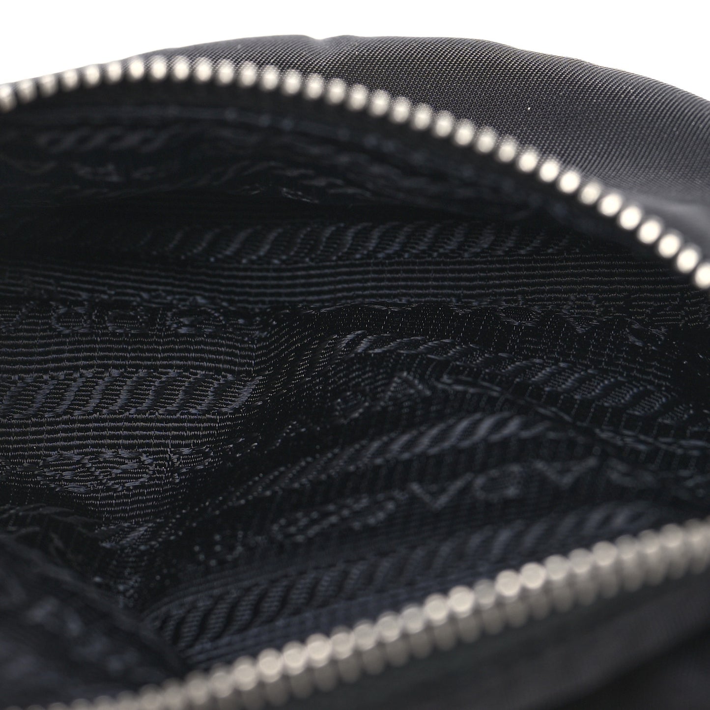 Tessuto Nylon Wrist Pouch Black