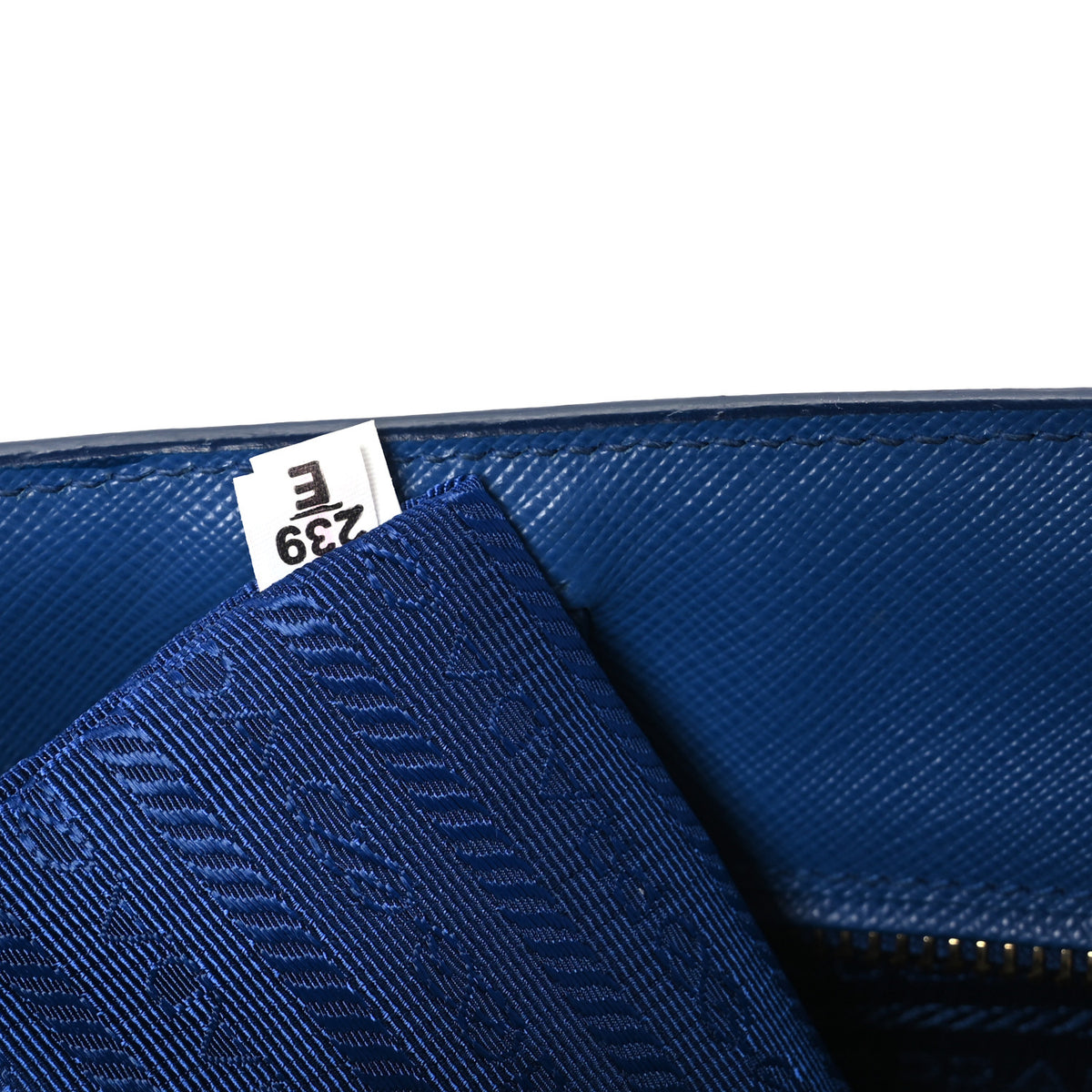Saffiano Lux Medium Galleria Double Zip Tote Blue