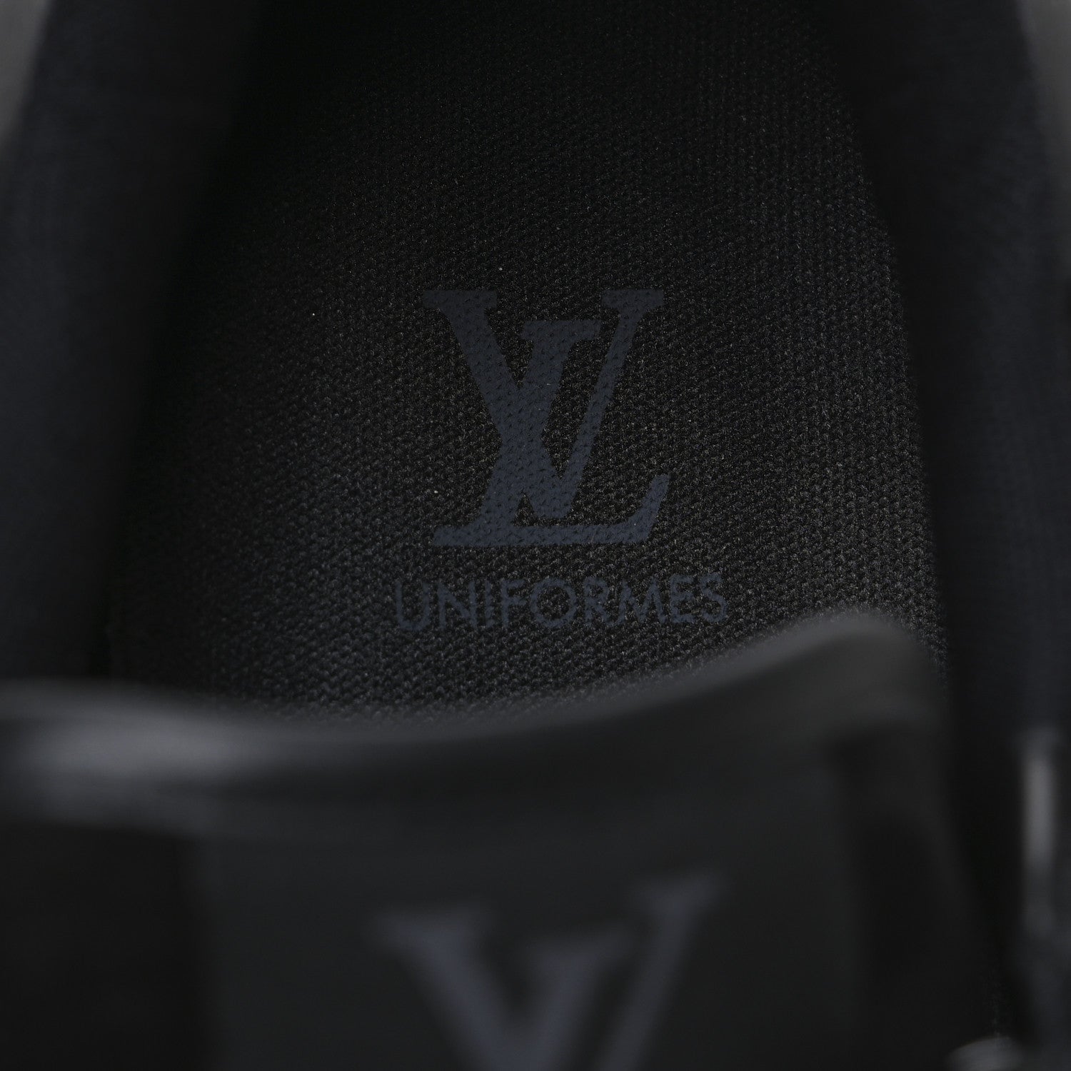 Louis Vuitton Suede Mens LV Trainer Sneakers 8 Black 10 of 10