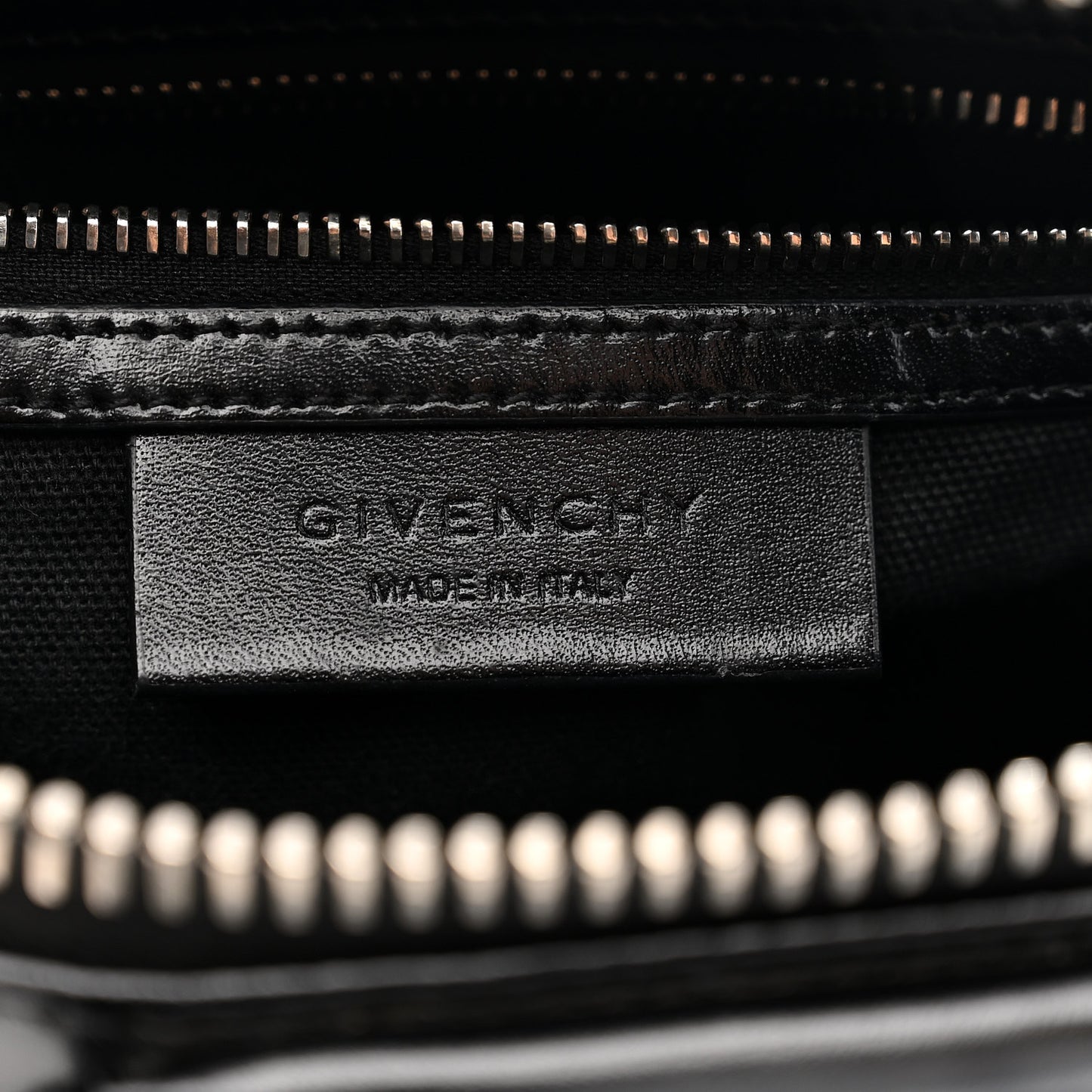 Shiny Lord Calfskin Mini Antigona Black
