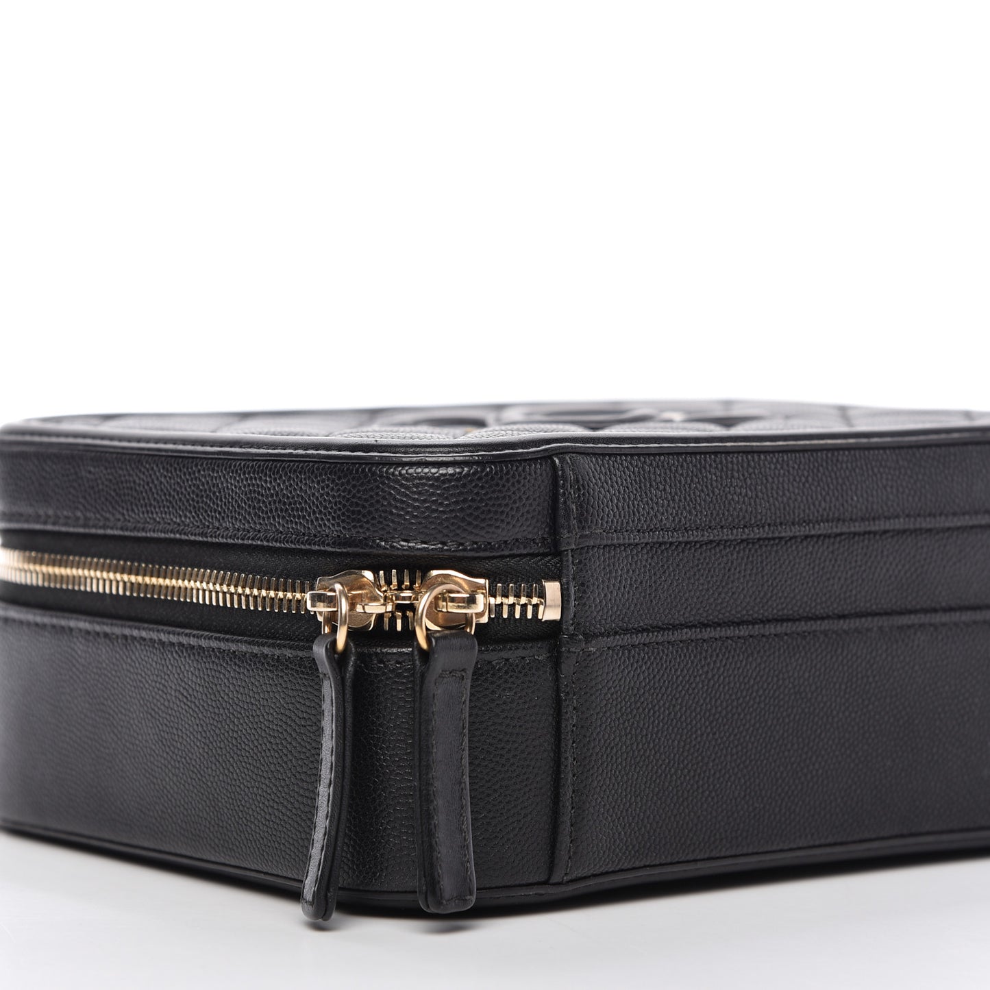 Caviar Quilted Medium CC Filigree Vanity Case Black