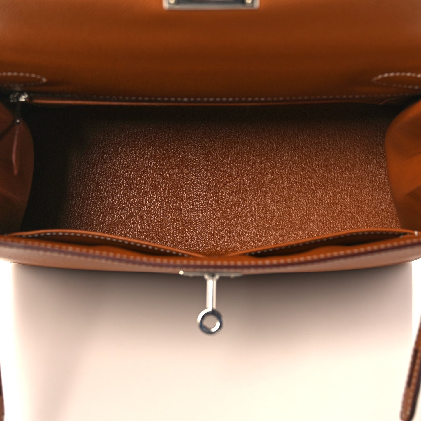 Epsom Kelly Sellier 28 Gold
