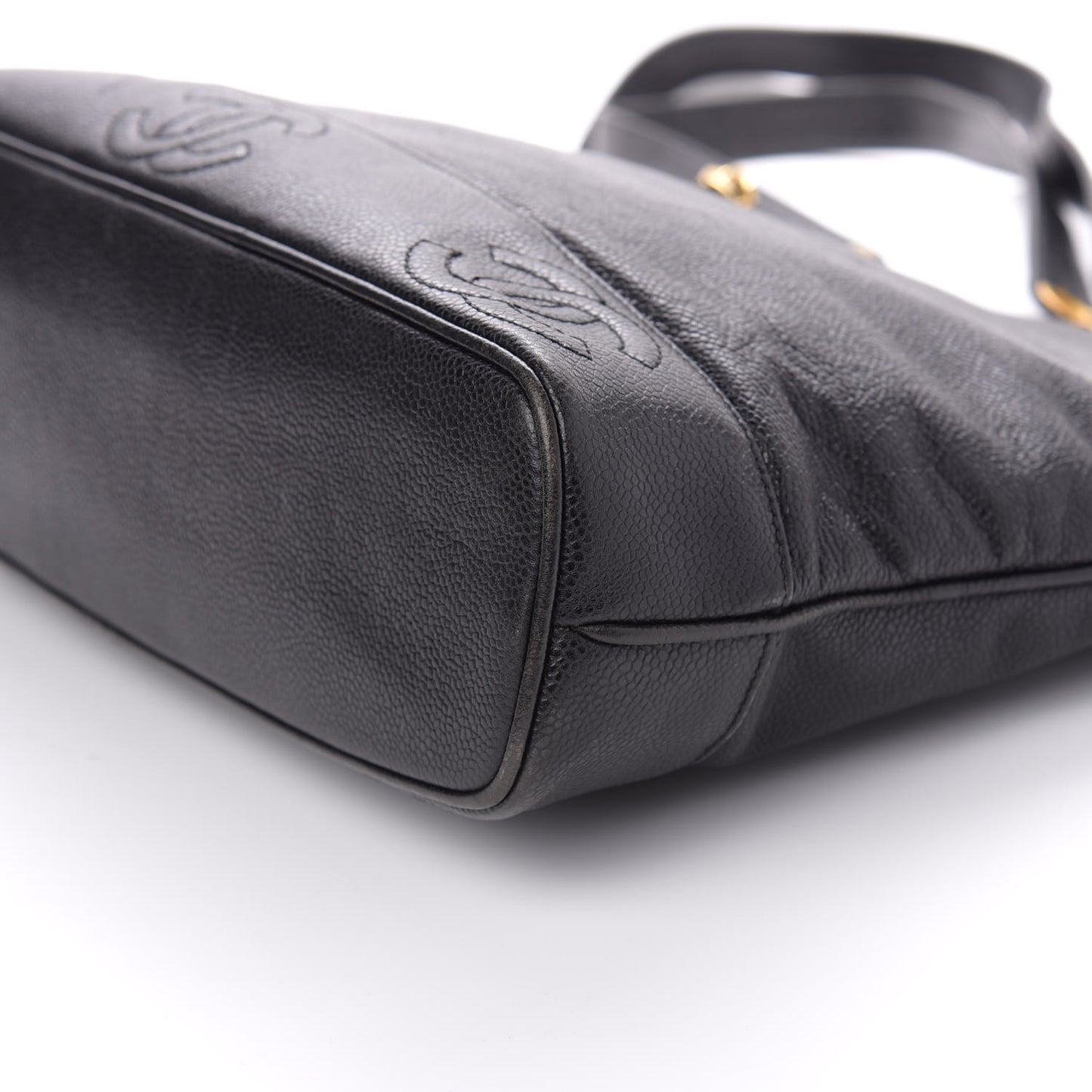Caviar CC Shoulder Bag Black