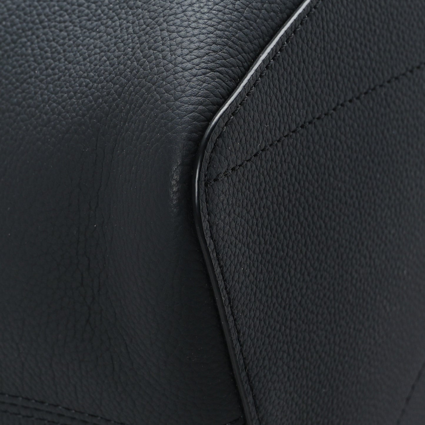 Calfskin Aerogram Lockit Tote Black